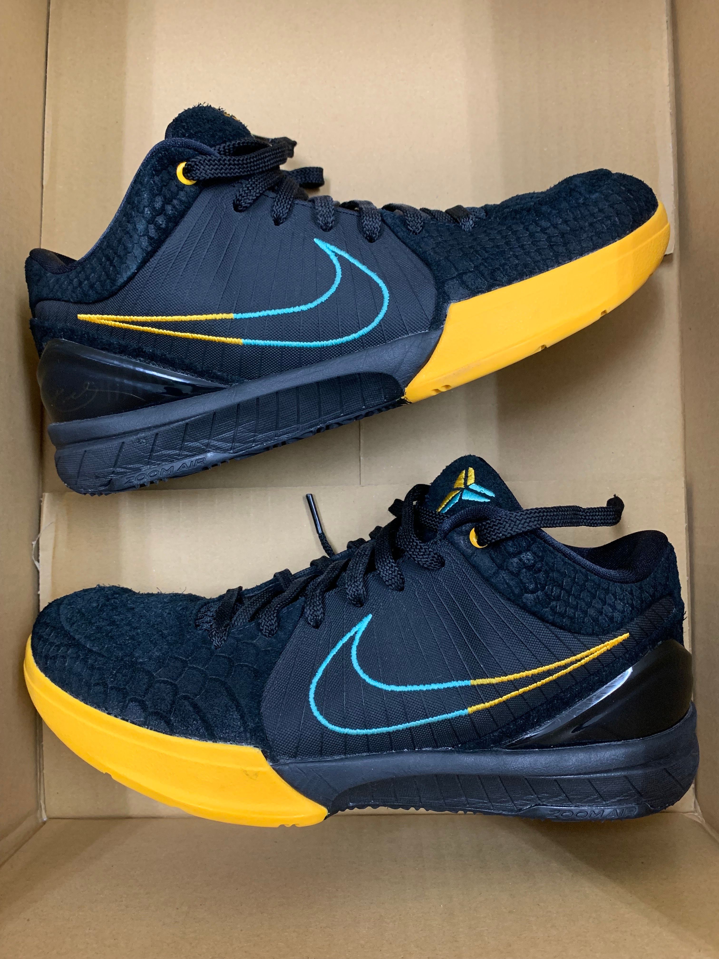 NIKE ZOOM KOBE 4 PROTRO "BLACK SNAKE TEXTURE"