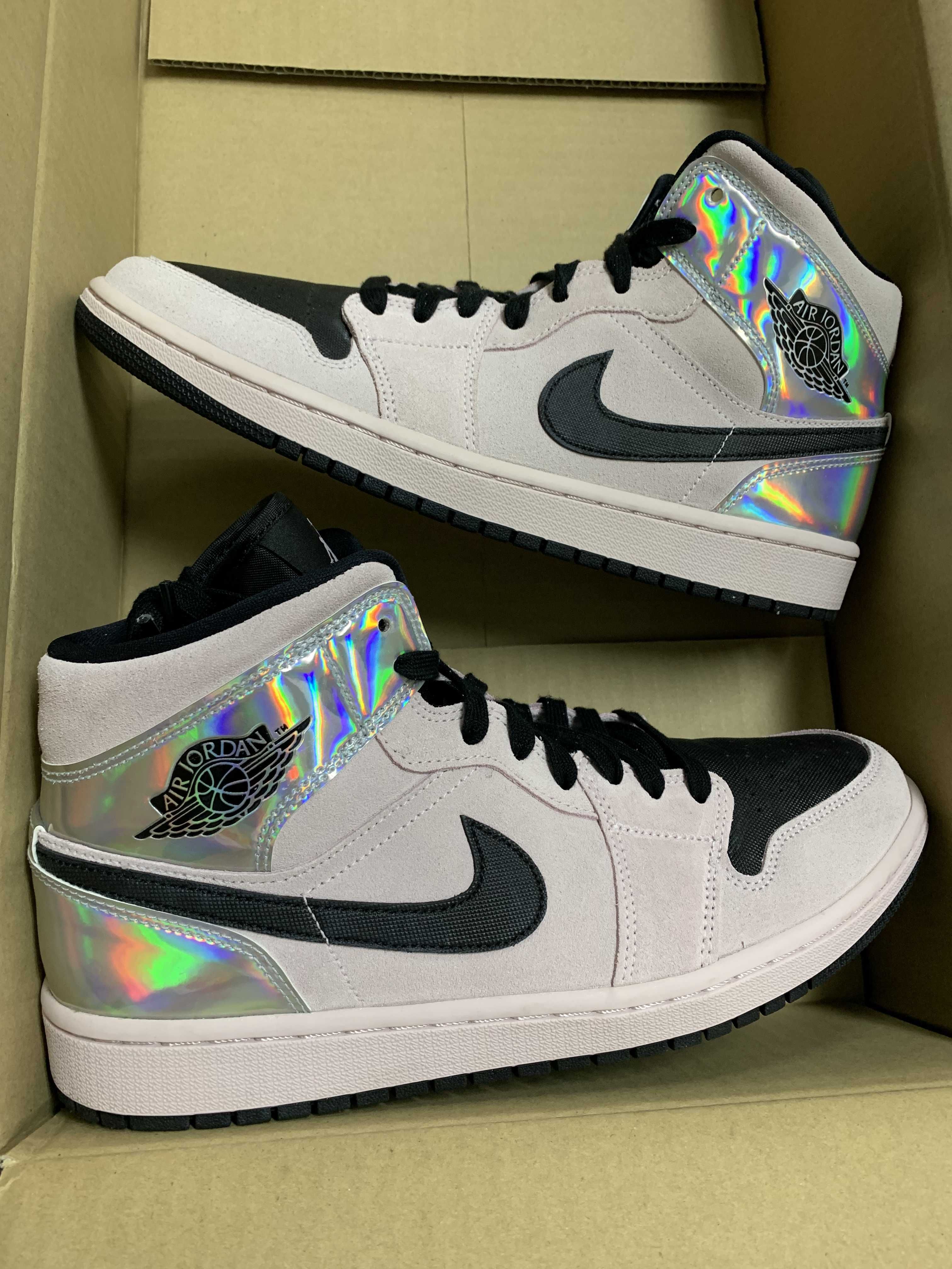 Nike Women's Air Jordan 1 Mid "Chrome Wings"