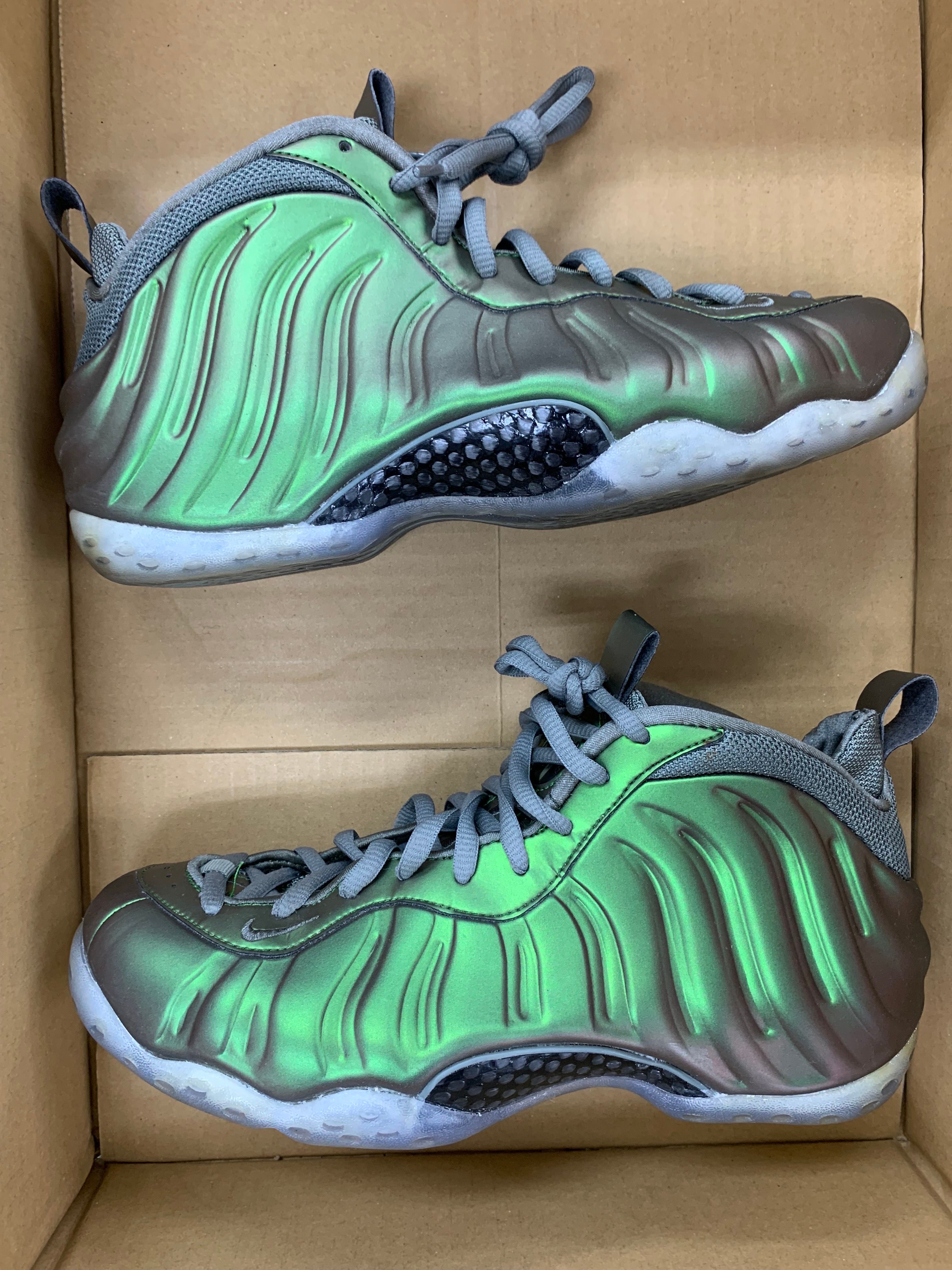 Nike Women's Air Foamposite One "Dark Stucco"