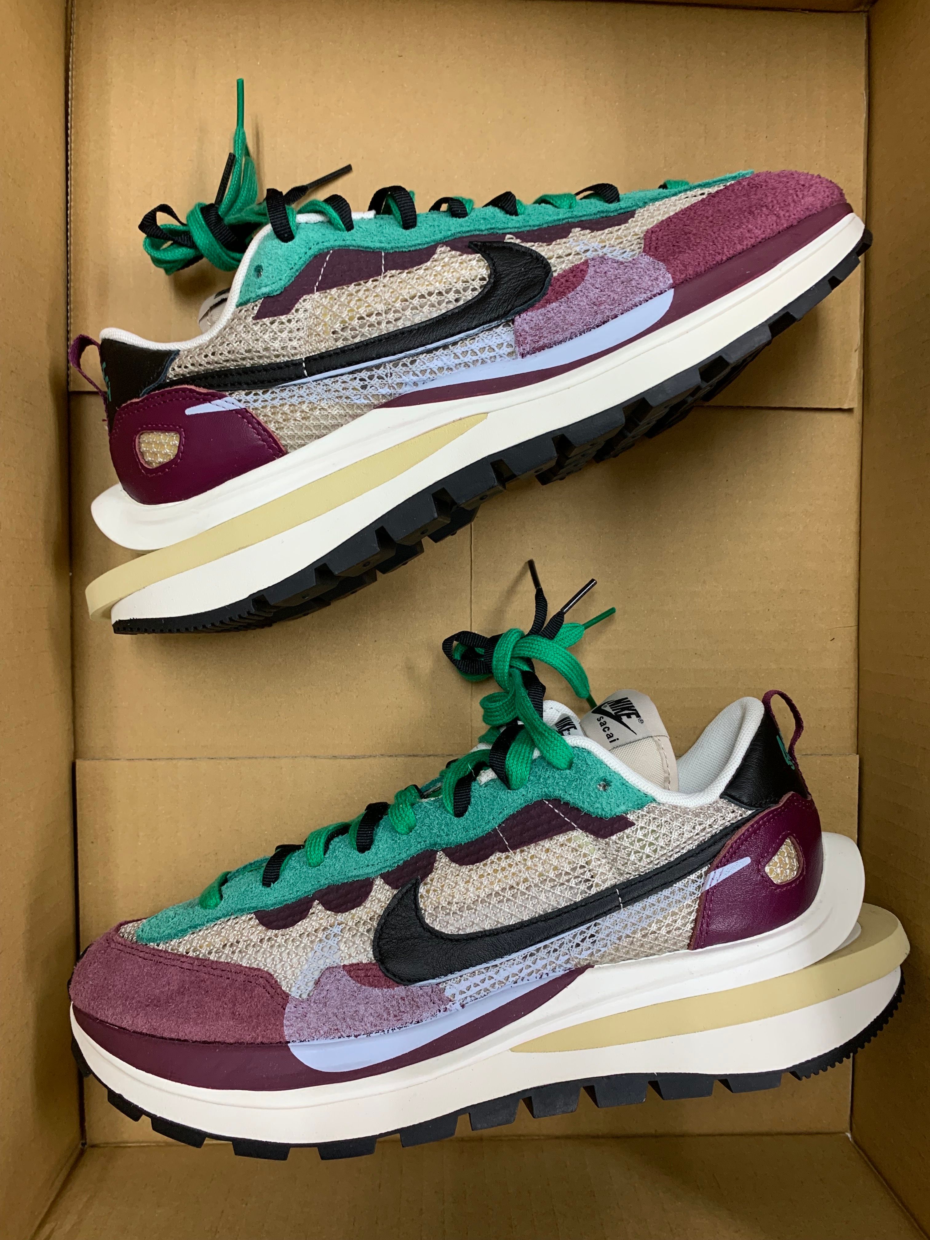 sacai × Nike Vapor Waffle "String/Red/Green"