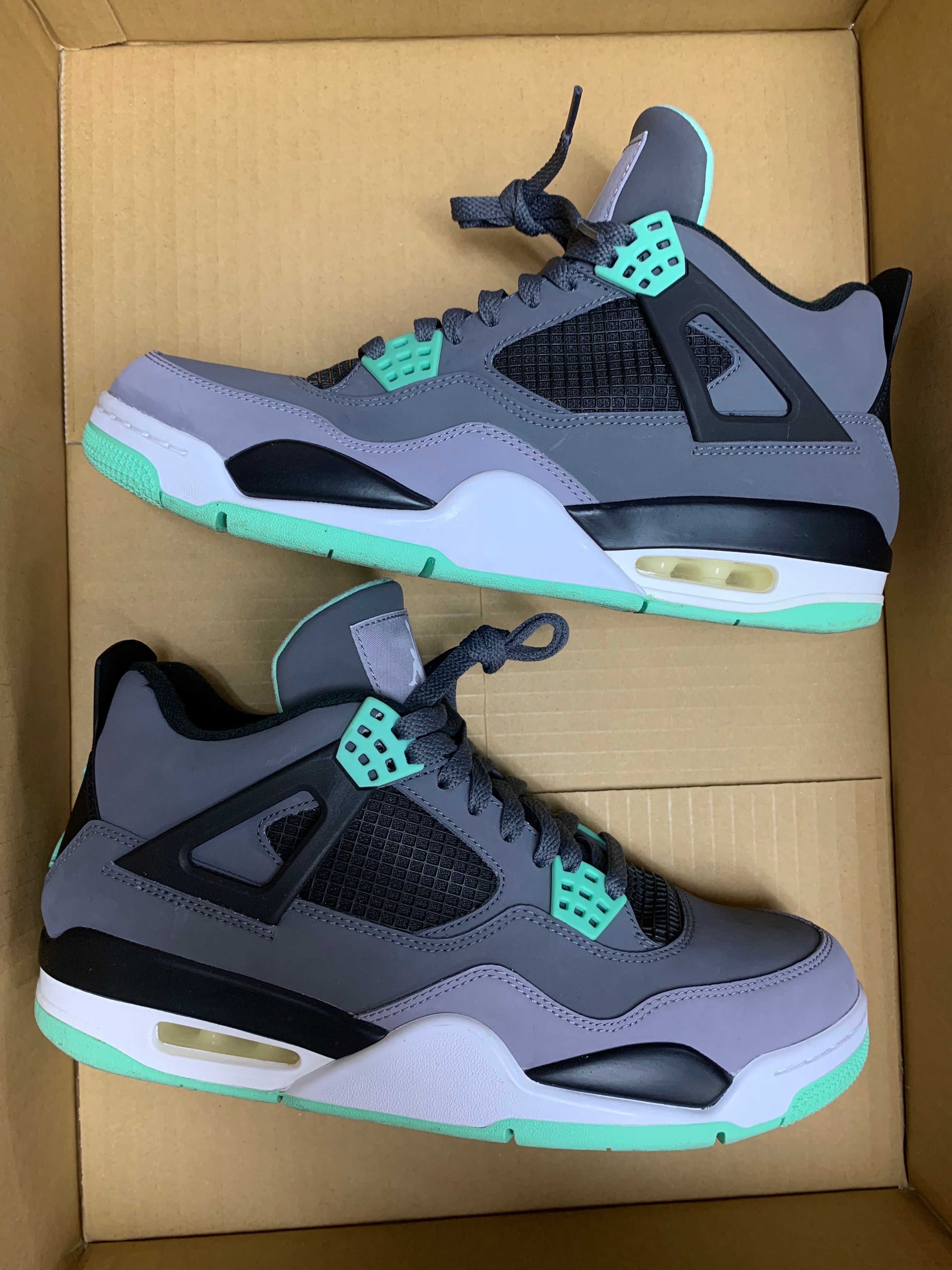 NIKE AIR JORDAN 4 RETRO GREEN GLOW