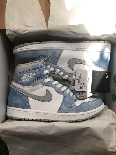 Nike Air Jordan 1 High OG "Hyper Royal"