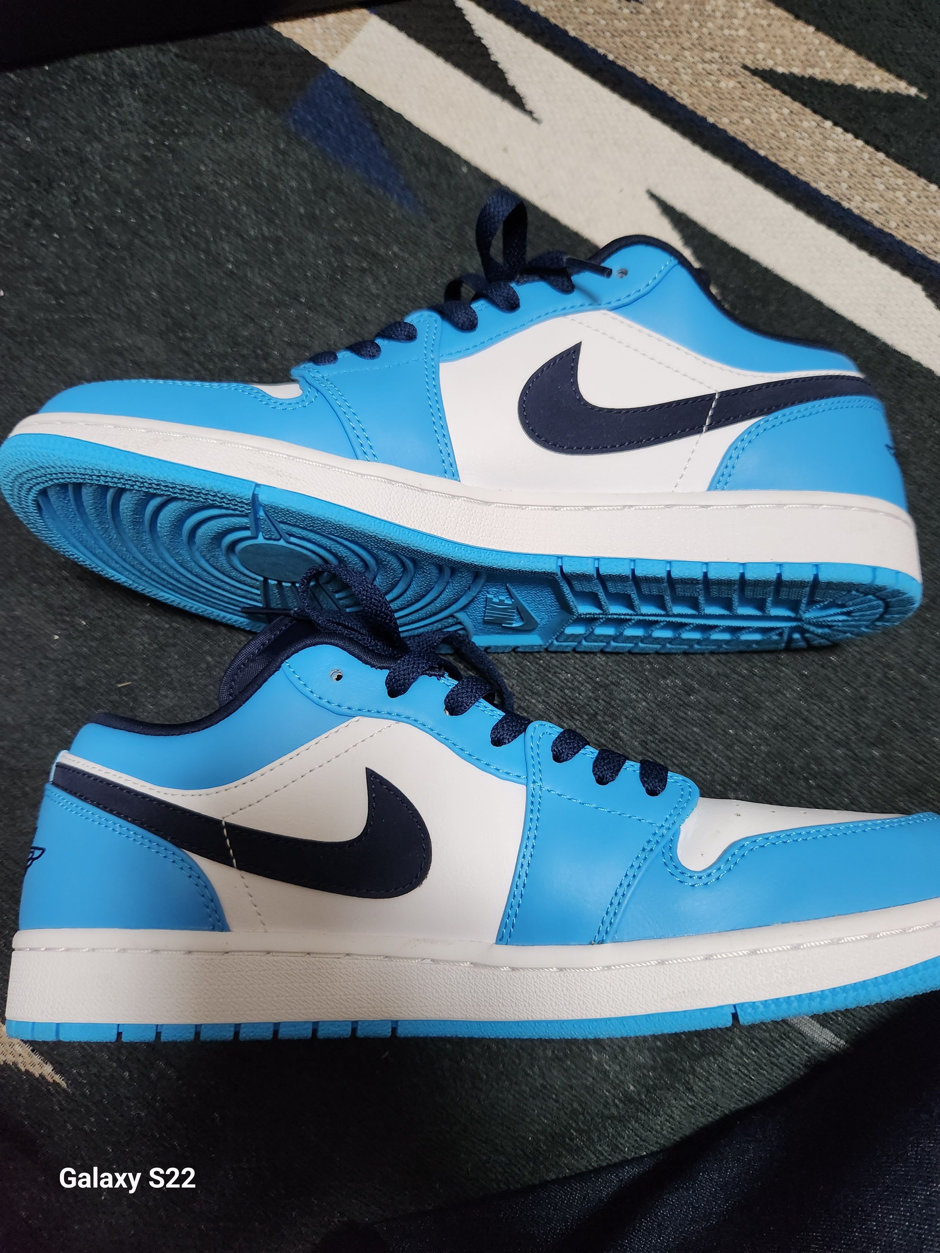 Nike Air Jordan 1 Low "University Blue"