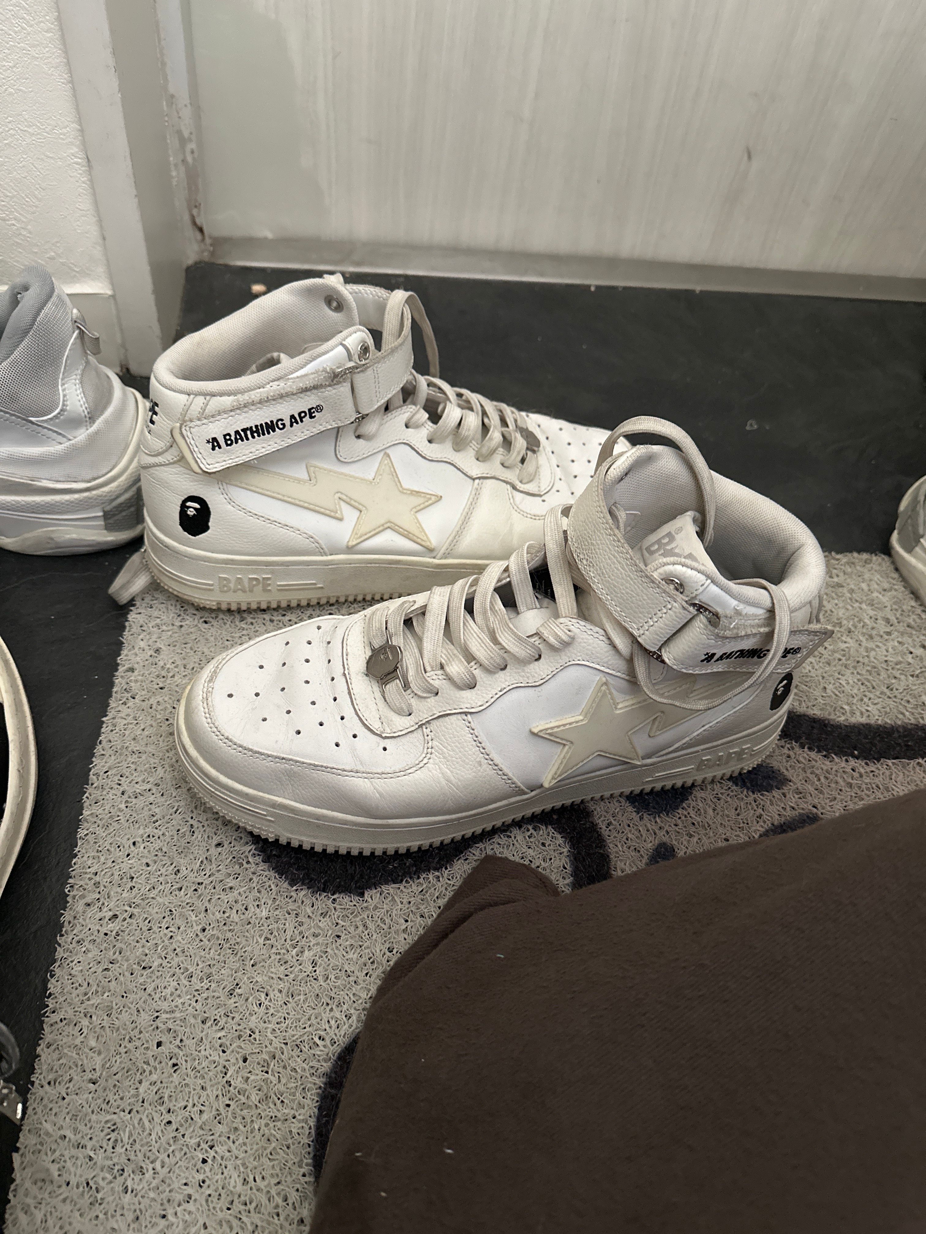 A BATHING APE®︎ BAPE STA Mid "White"