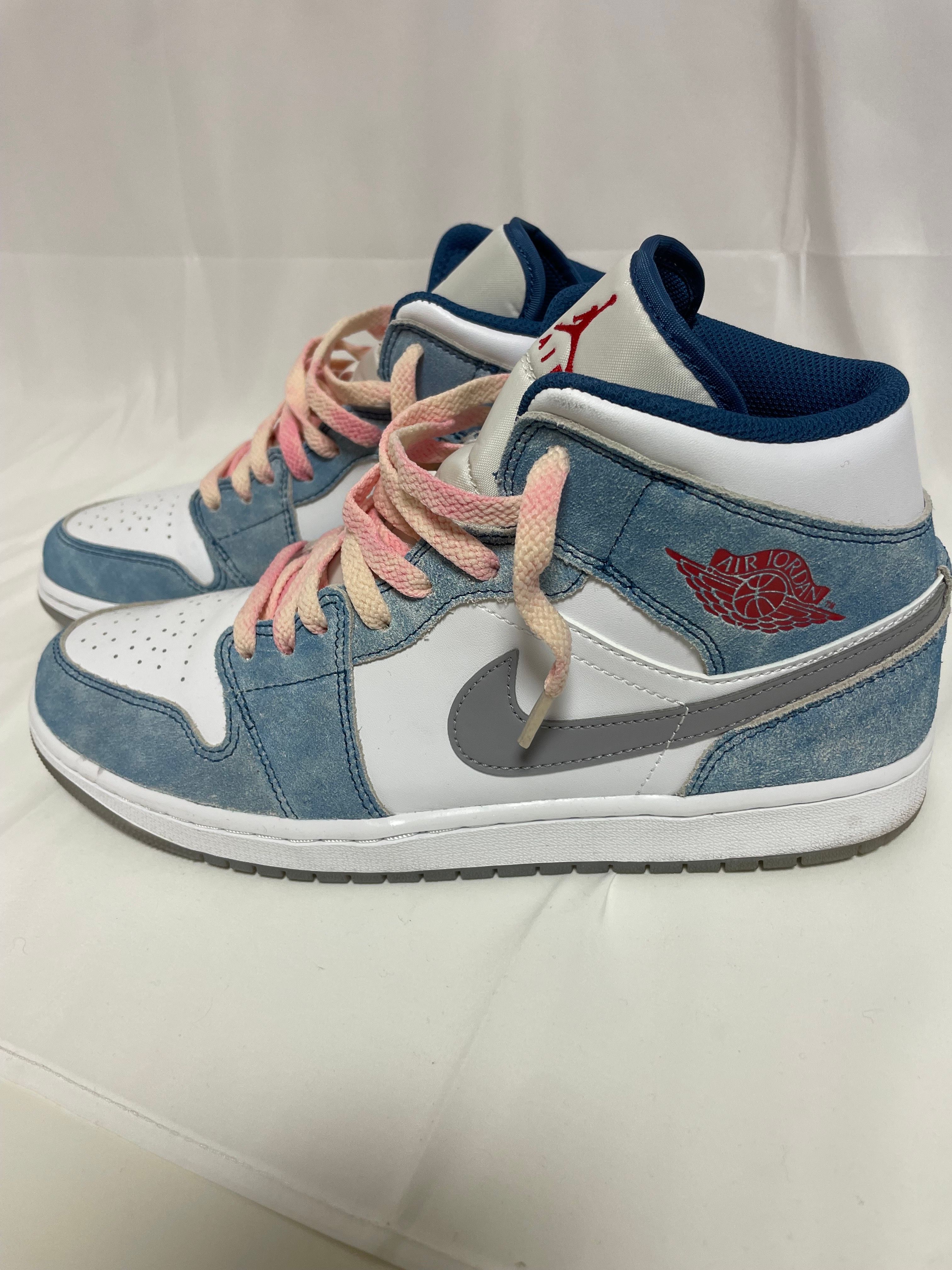 Nike Air Jordan 1 Mid SE "White/Hyper Royal/Red"