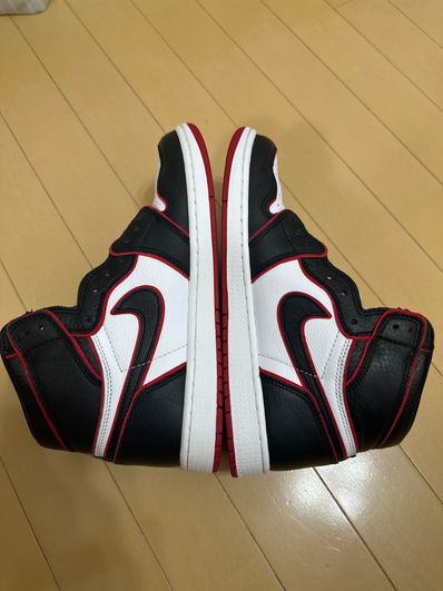 Nike Air Jordan 1 Retro High OG "Blood Line"