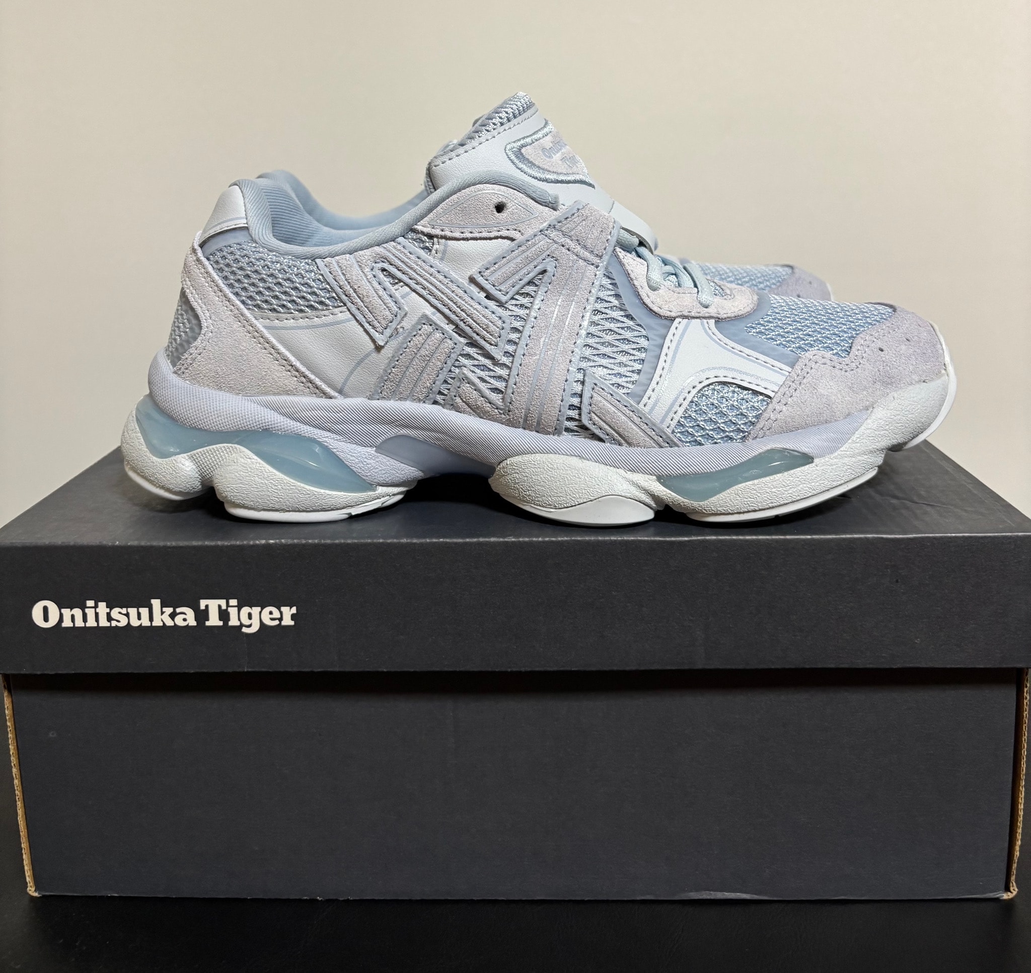 Onitsuka Tiger Tigrun "Soft Sky"