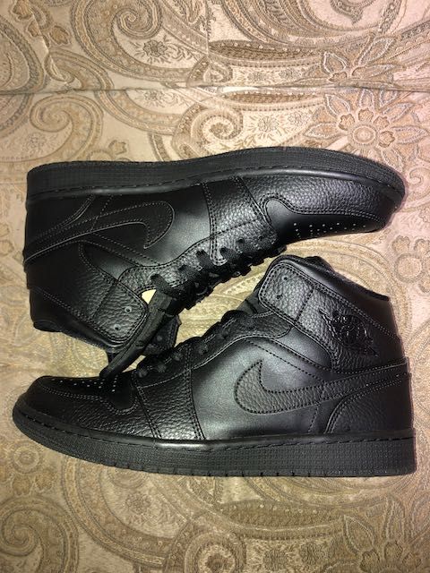 Nike Air Jordan 1 Mid "Black" (2019)