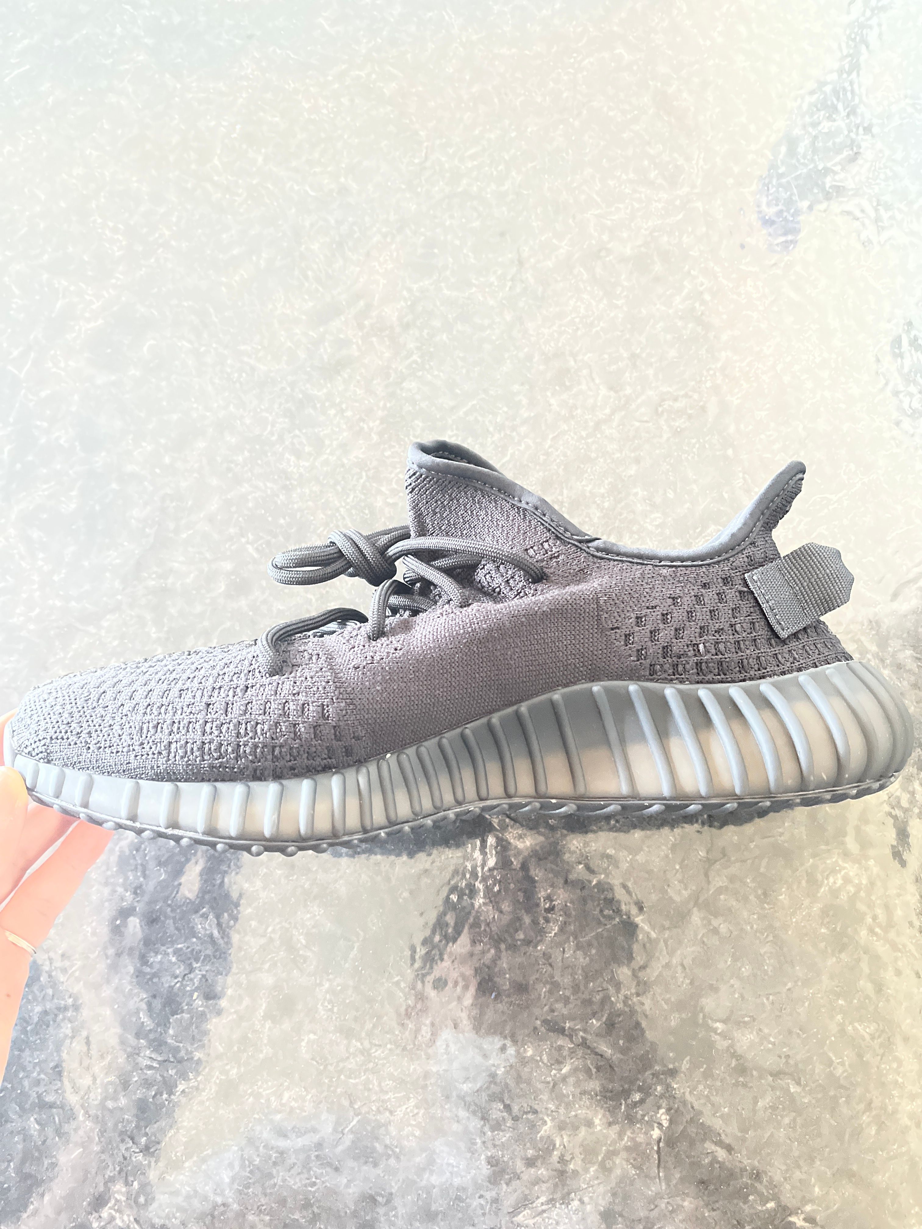 adidas YEEZY Boost 350V2 "Onyx"