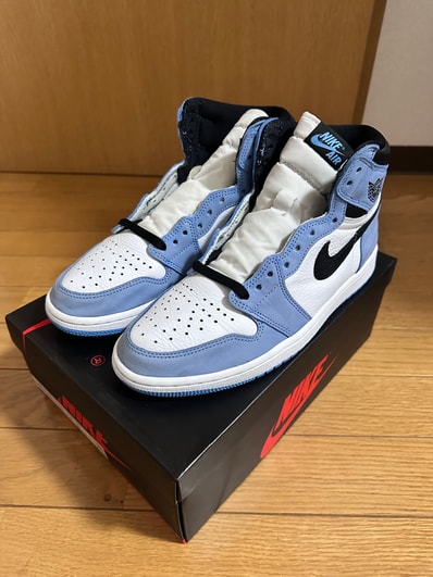 Nike Air Jordan 1 High OG "University Blue"