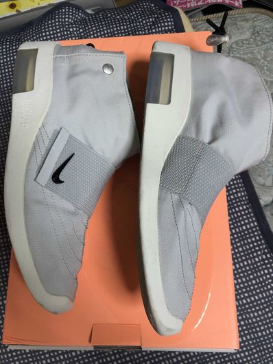 Fear Of God × Nike Air Moccasin "Pure Platinum"