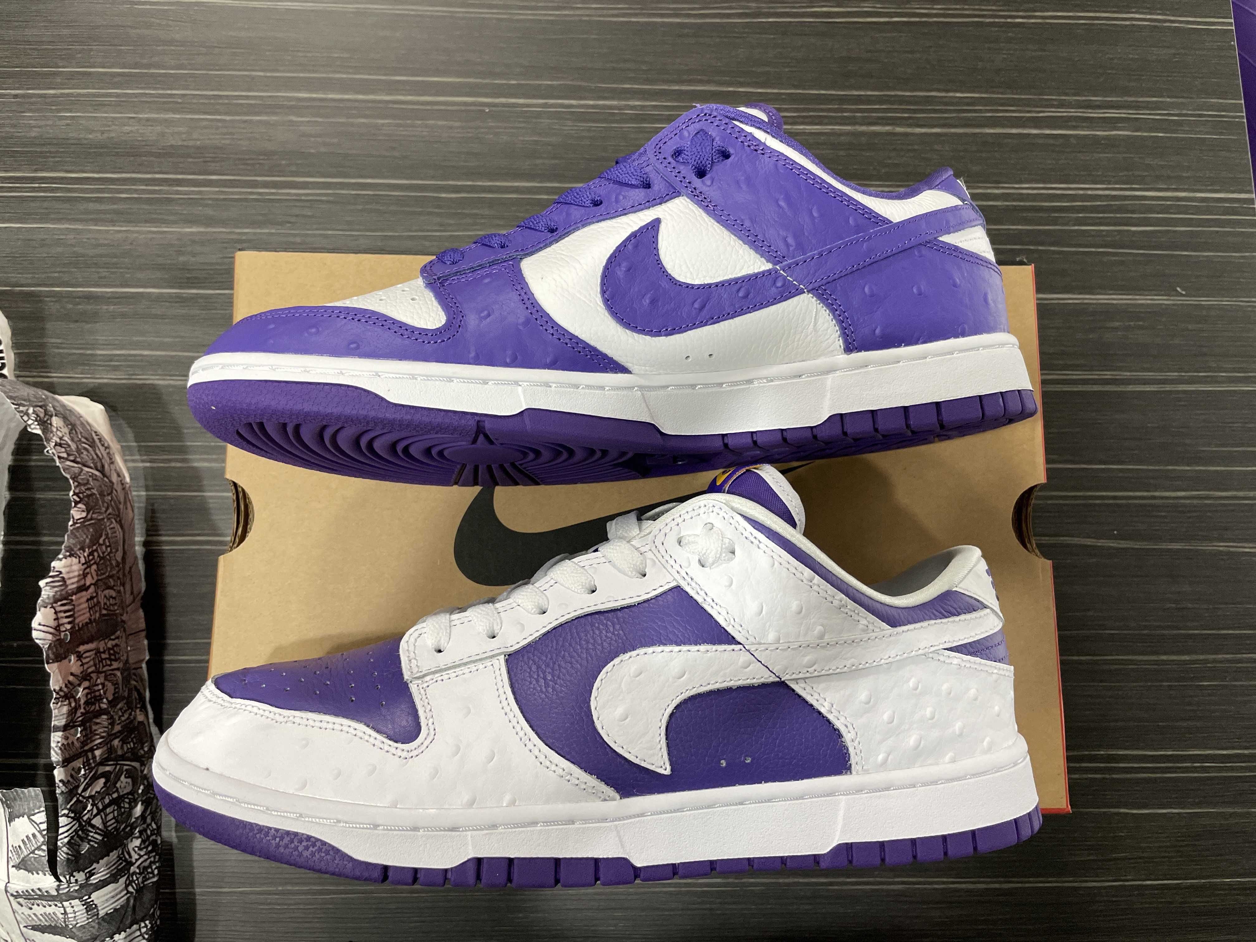 Nike Women's Dunk Low "Made You Look"