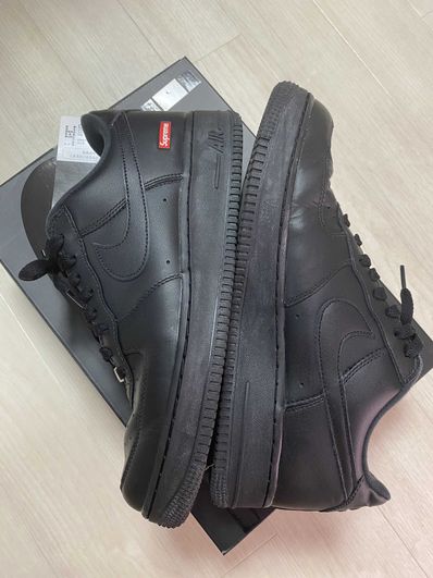 Supreme × Nike Air Force 1 Low "Black"