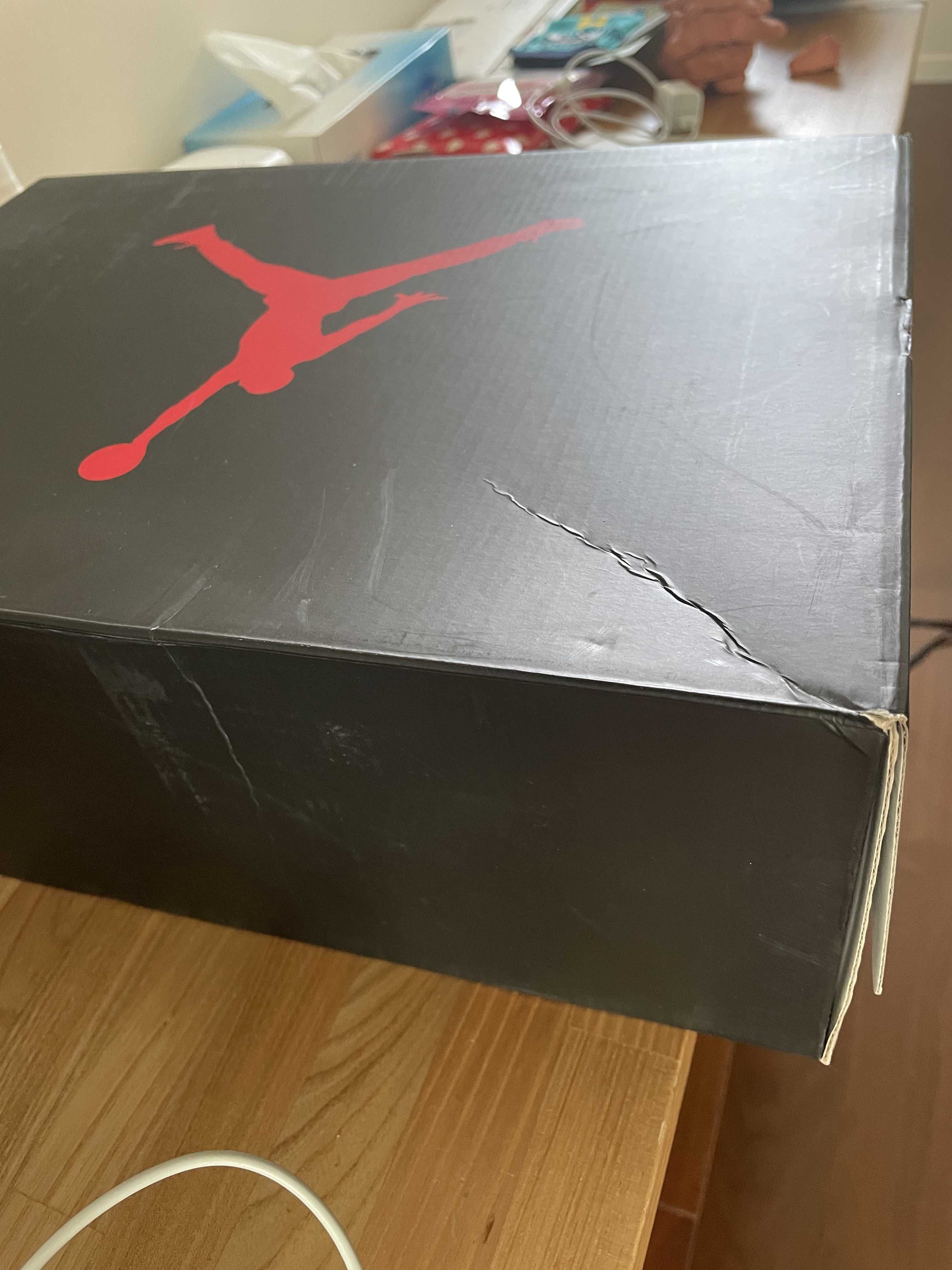 Nike Air Jordan 5 Retro OG "Black/Fire Red/Metallic Silver/White" (2016)