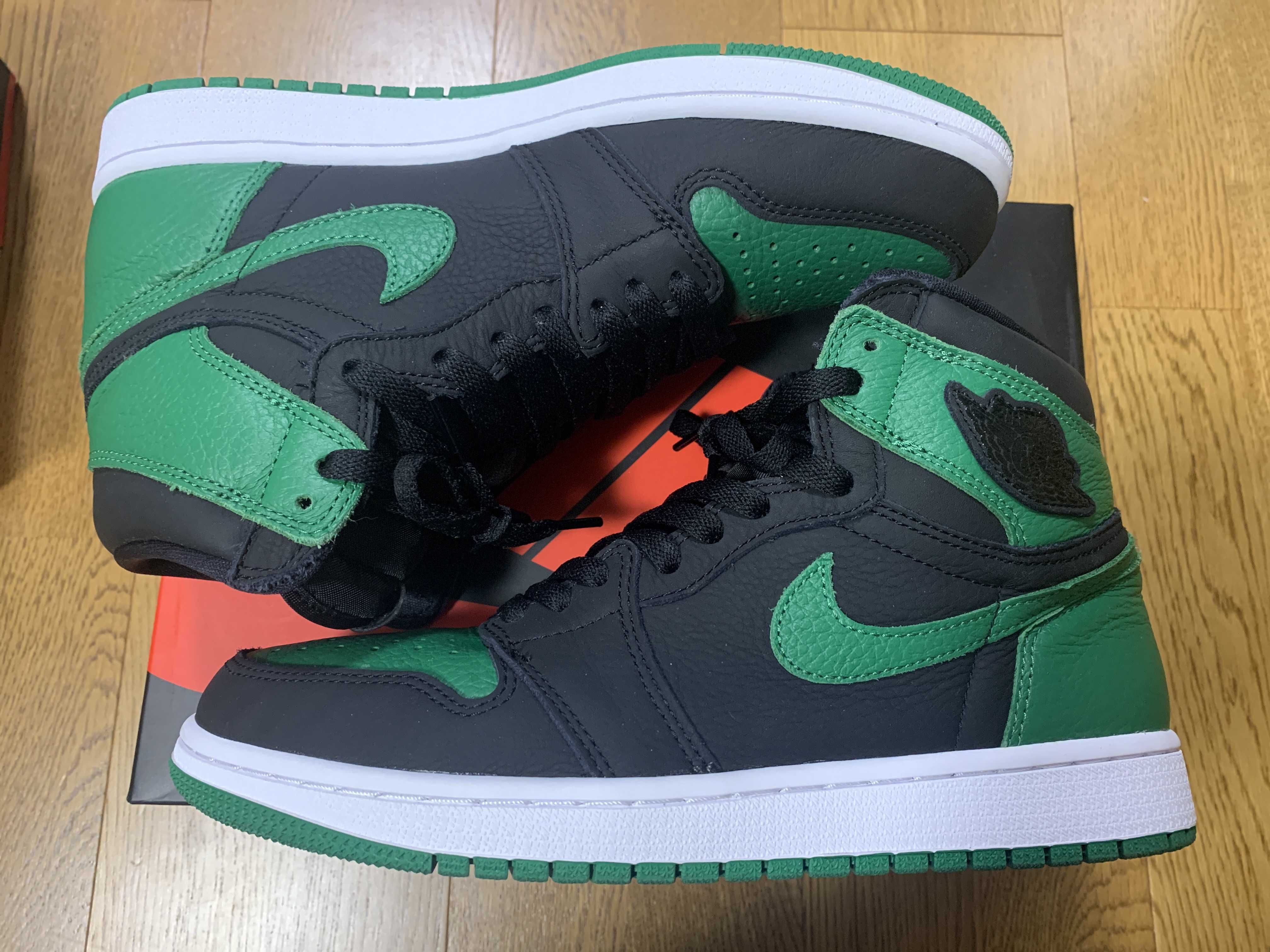 Nike Air Jordan 1 Retro High OG "Black/Pine Green" (2020)      