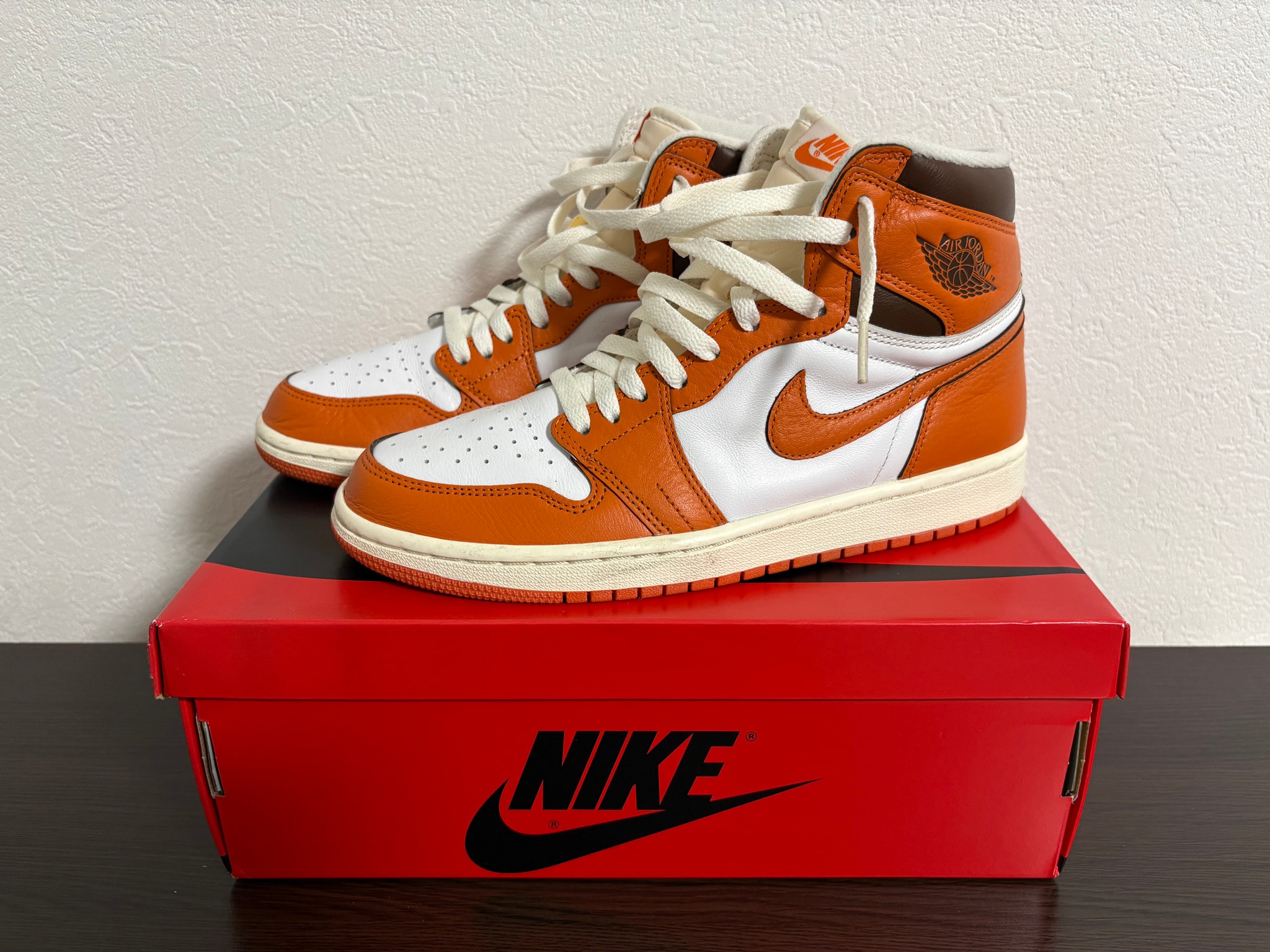 Nike Women's Air Jordan 1 High OG "Starfish"