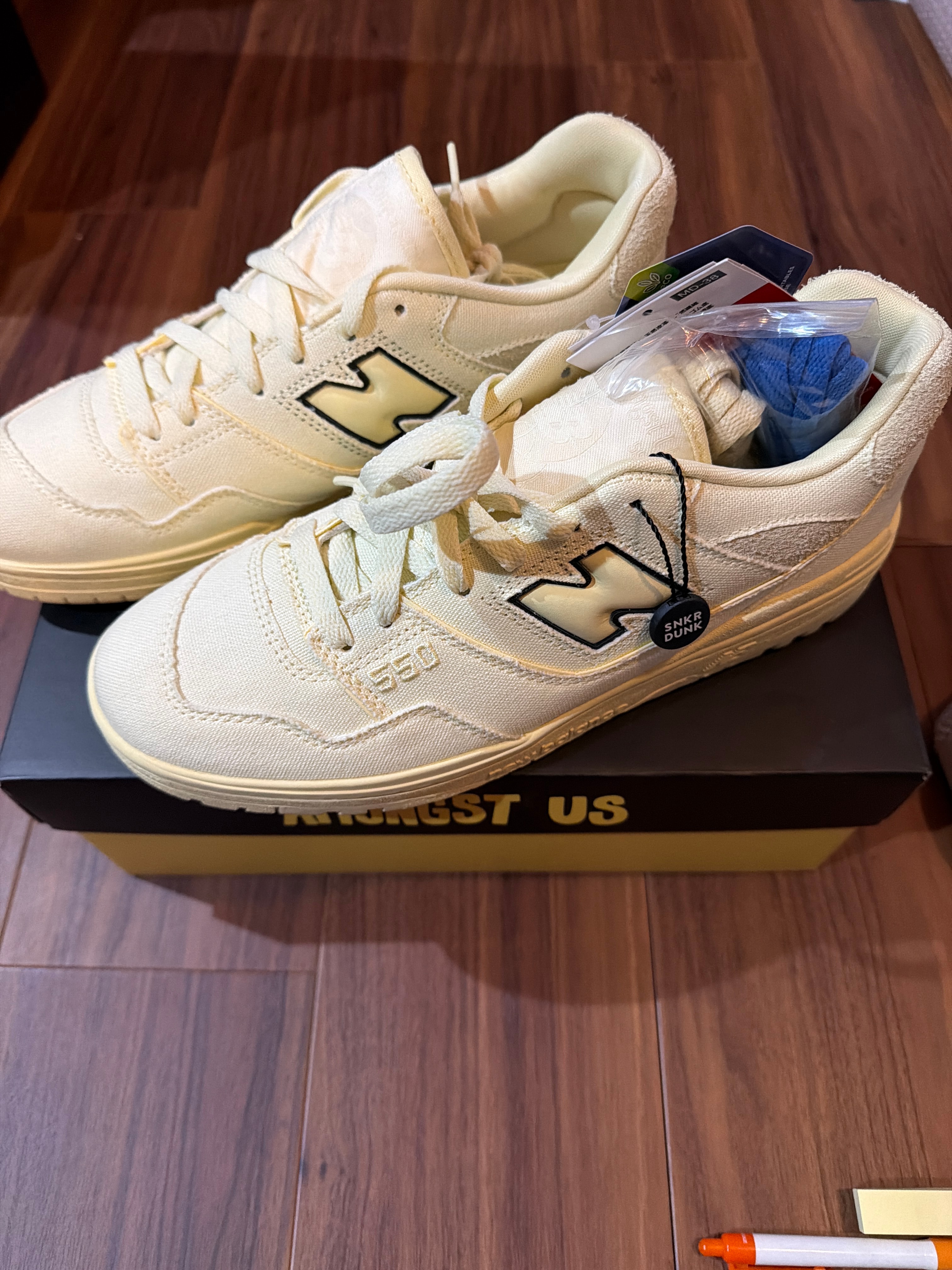 ジョー・フレッシュグッズ × ニューバランス 550 "コンバセーション アモングスト アス"