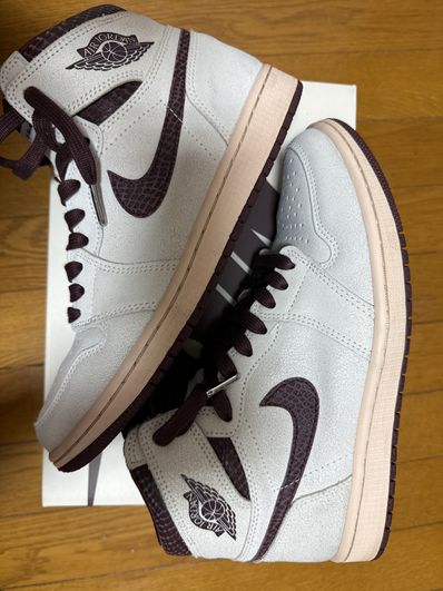 A Ma Maniere × Nike Air Jordan 1 Retro High OG "Sail and Burgundy"