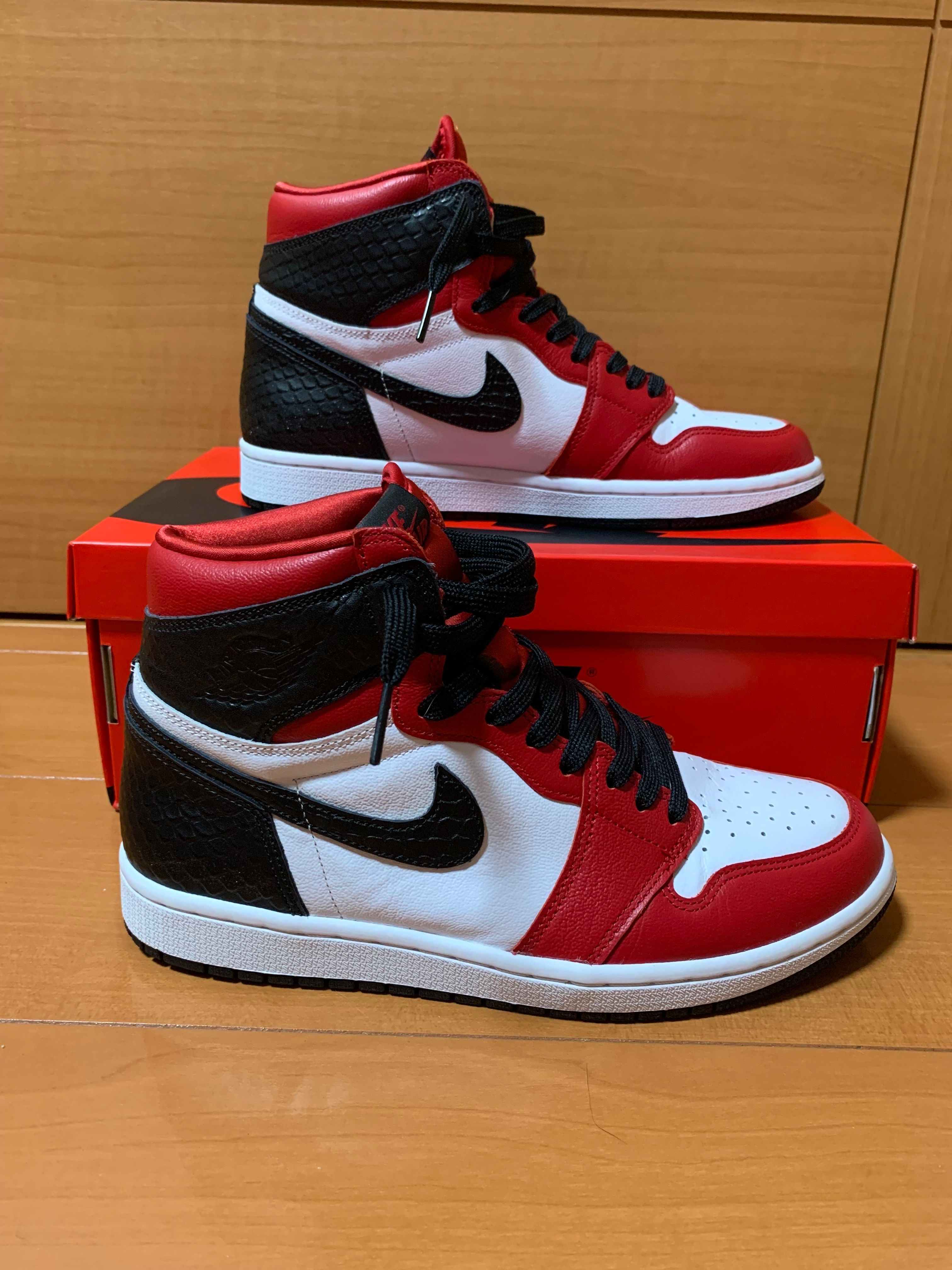 Nike Women's Air Jordan 1 High OG "Satin Red"