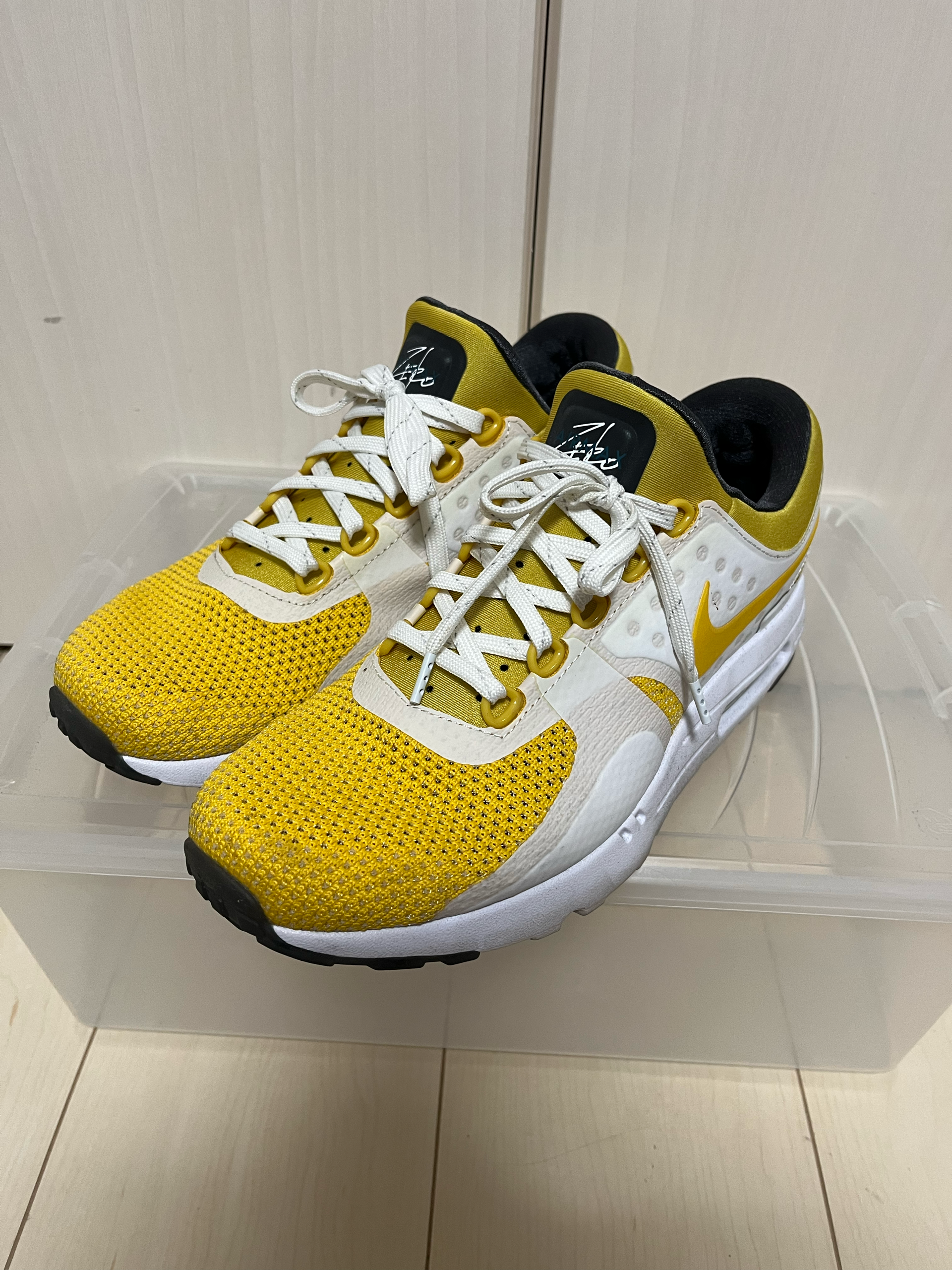 Nike Air Max Zero QS "White/Varsity Maze"