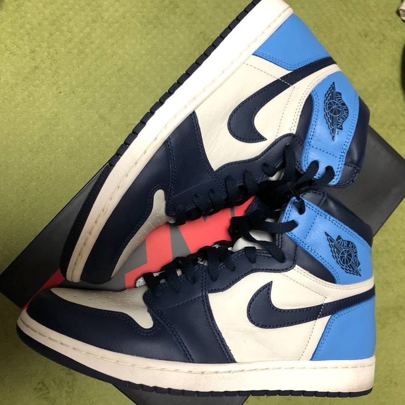 Nike Air Jordan 1 Retro High OG "Obsidian/University Blue"