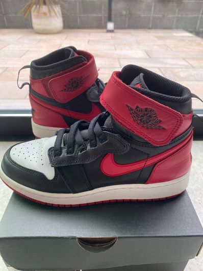 Nike GS Air Jordan 1 High Flyease "Bred White Toe"