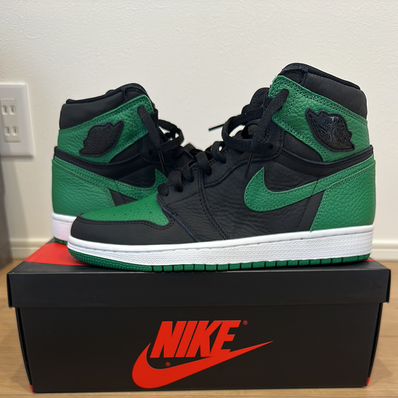 Nike Air Jordan 1 Retro High OG "Black/Pine Green" (2020)
