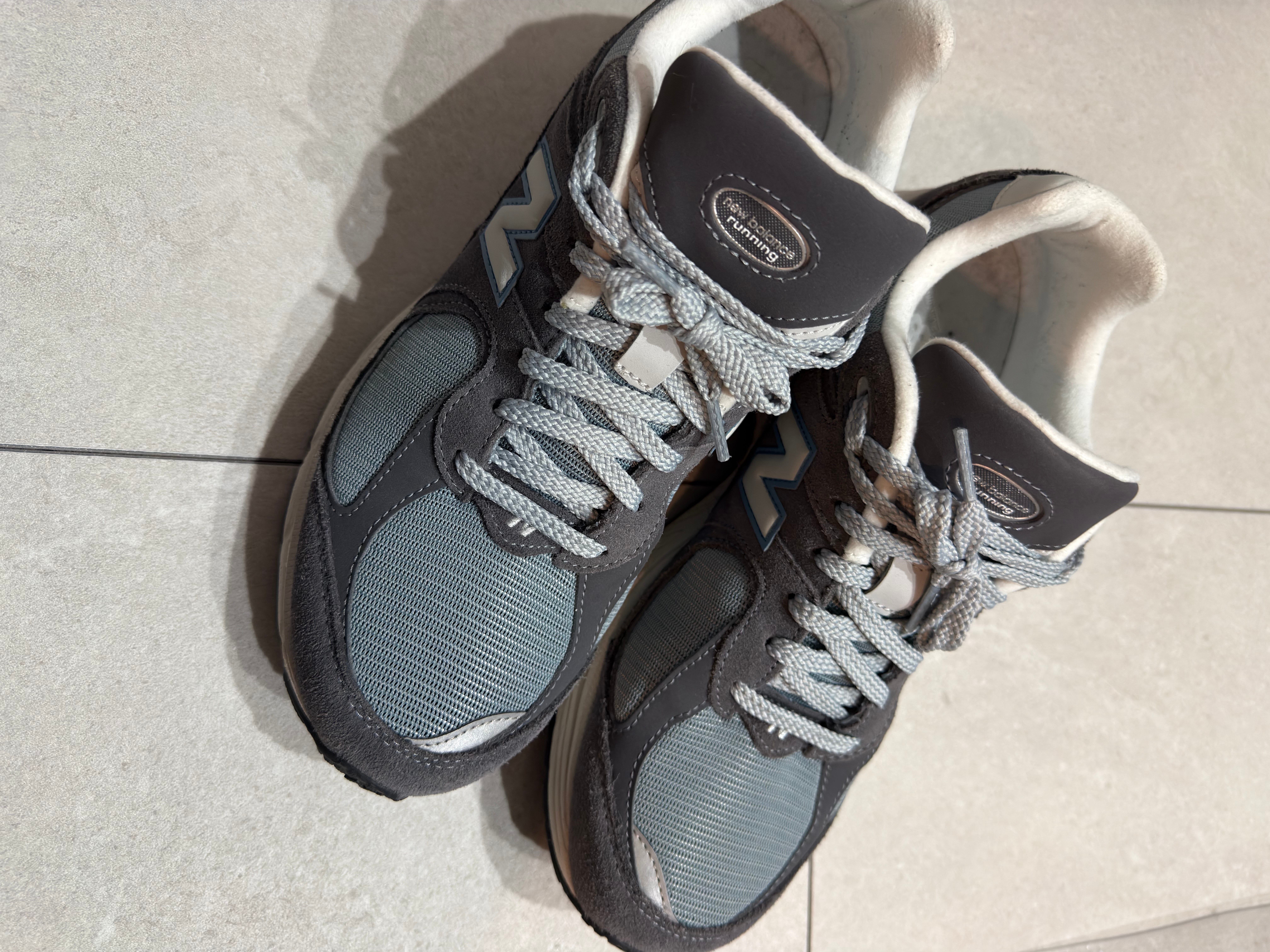 ニューバランス 2002R "スティールブルー"