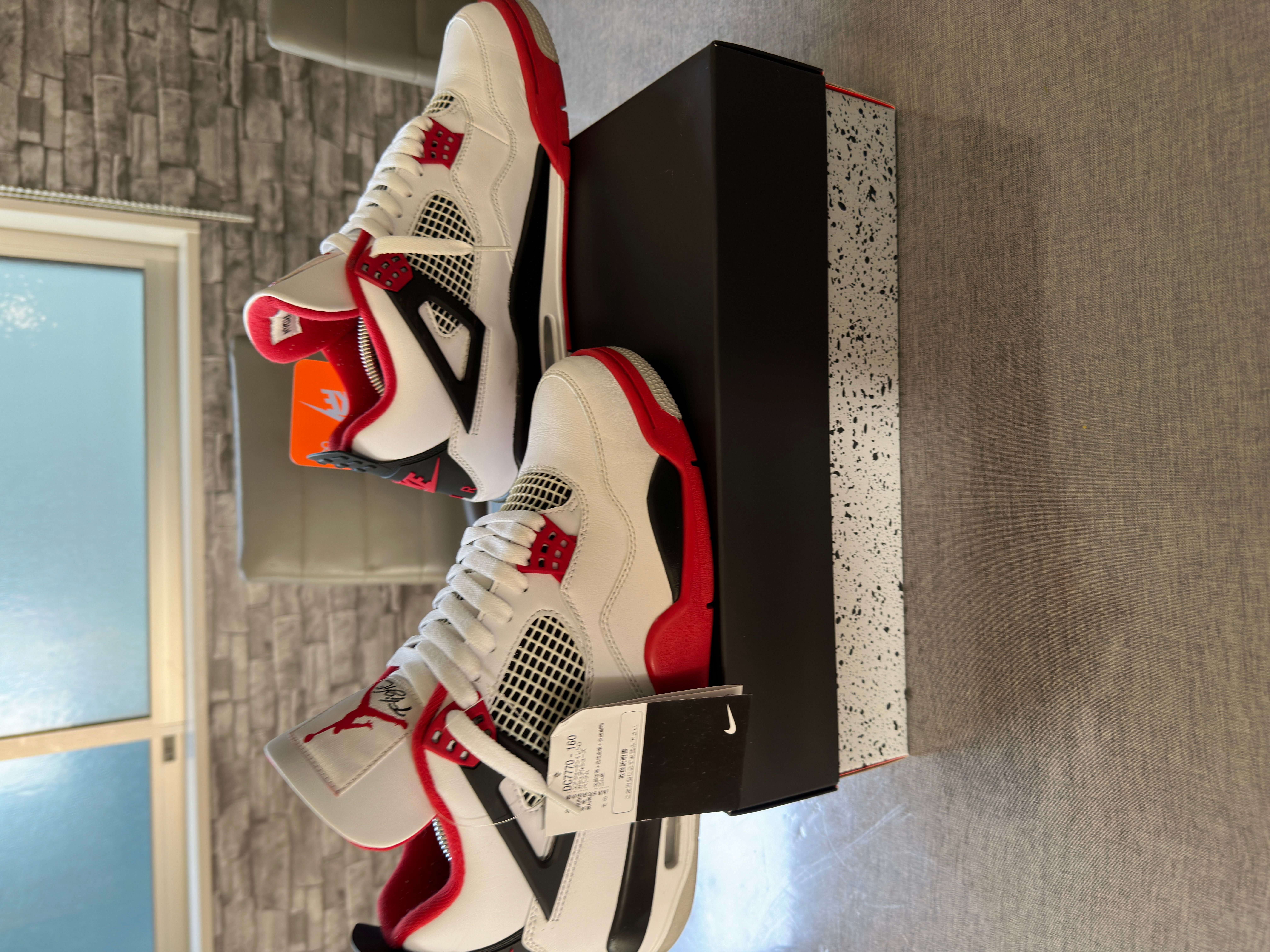 Nike Air Jordan 4 Retro OG "Fire Red" (2020)