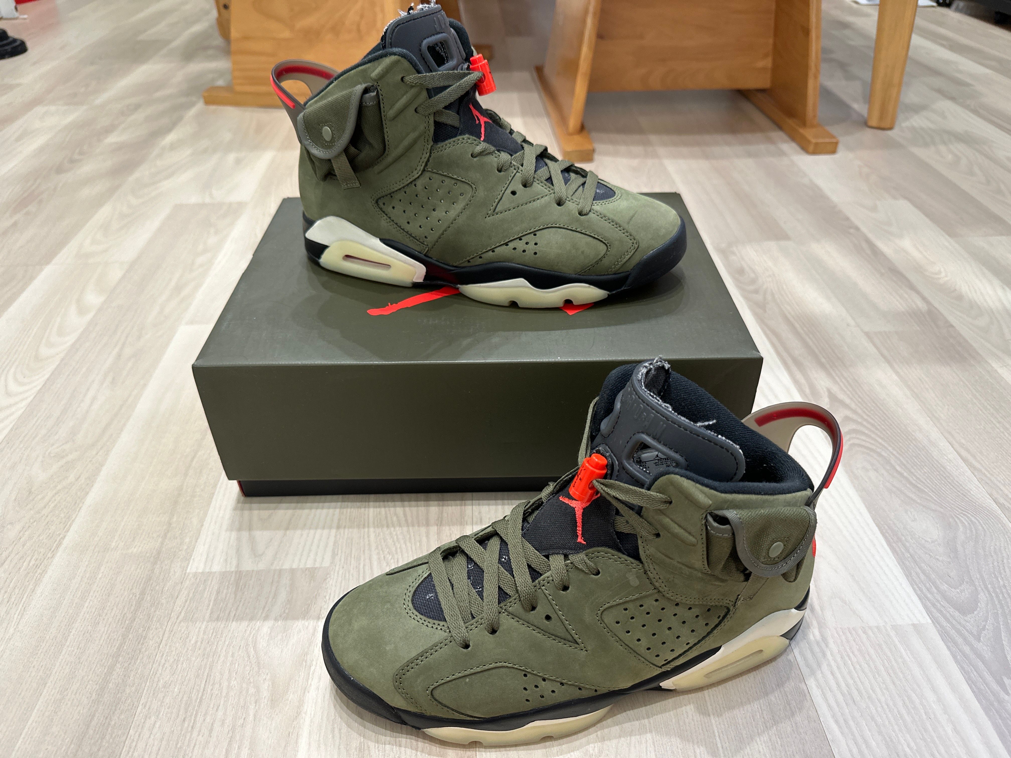 Travis Scott × Nike Air Jordan 6 Retro "Medium Olive"