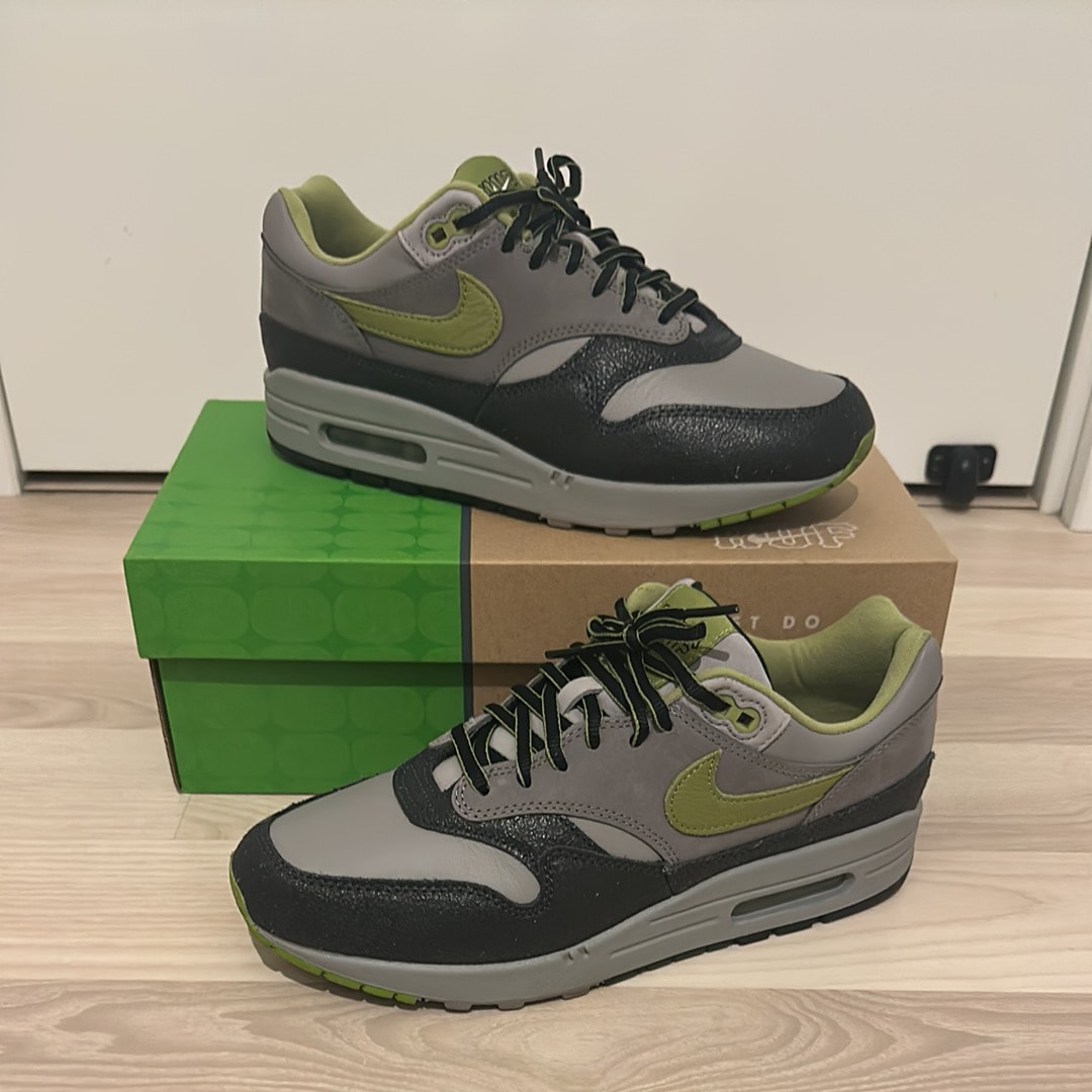 ハフ × ナイキ エアマックス1 "アンスラサイト アンド ミディアムグレー"