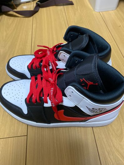 NIKE AIR JORDAN 1 MID "BLACK/CHILE RED/WHITE"