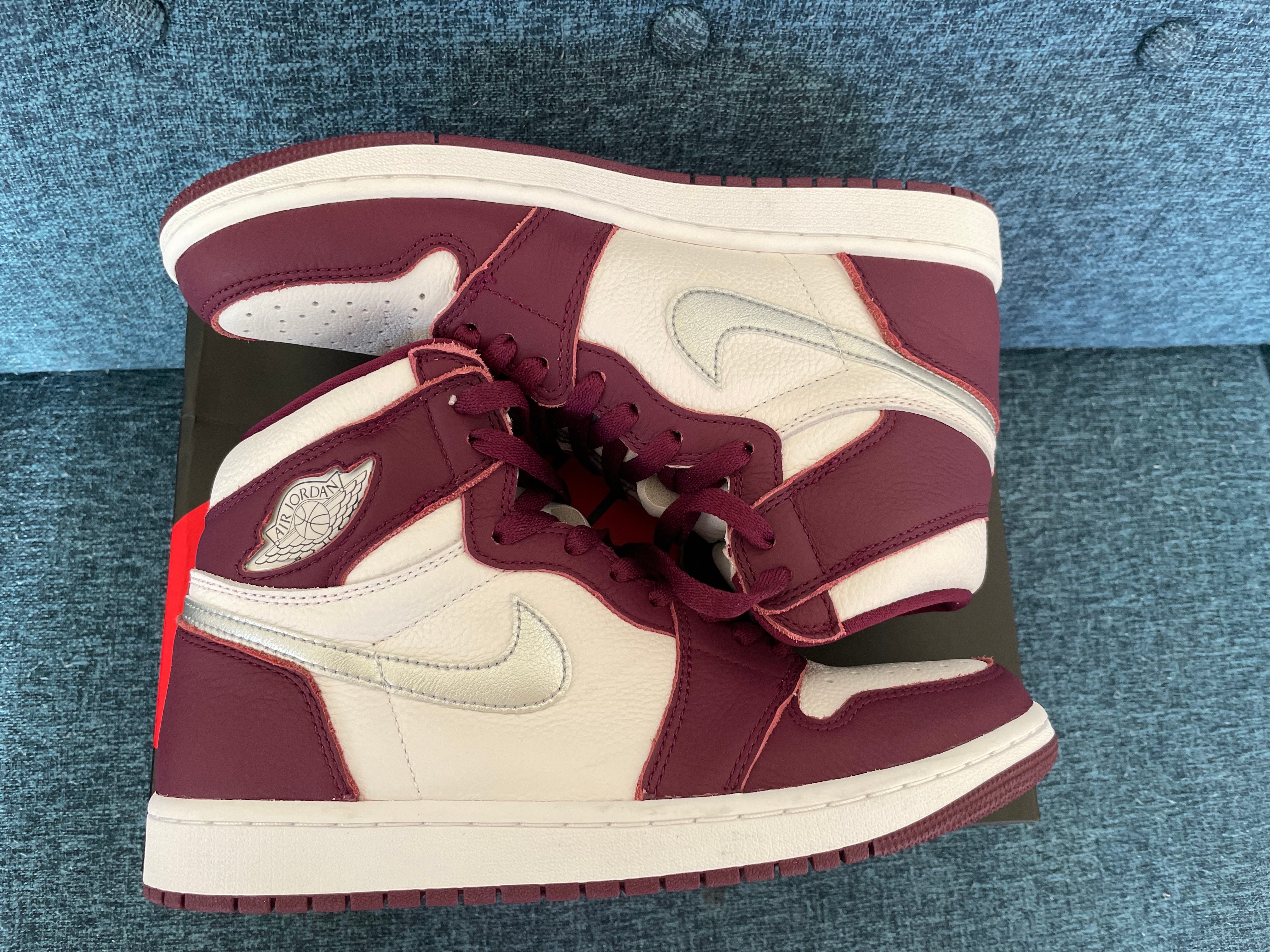 Nike Air Jordan 1 High OG "Bordeaux"