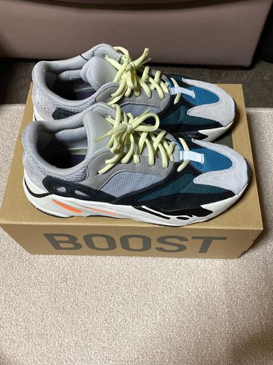 adidas YEEZY Boost 700 "Wave Runner"