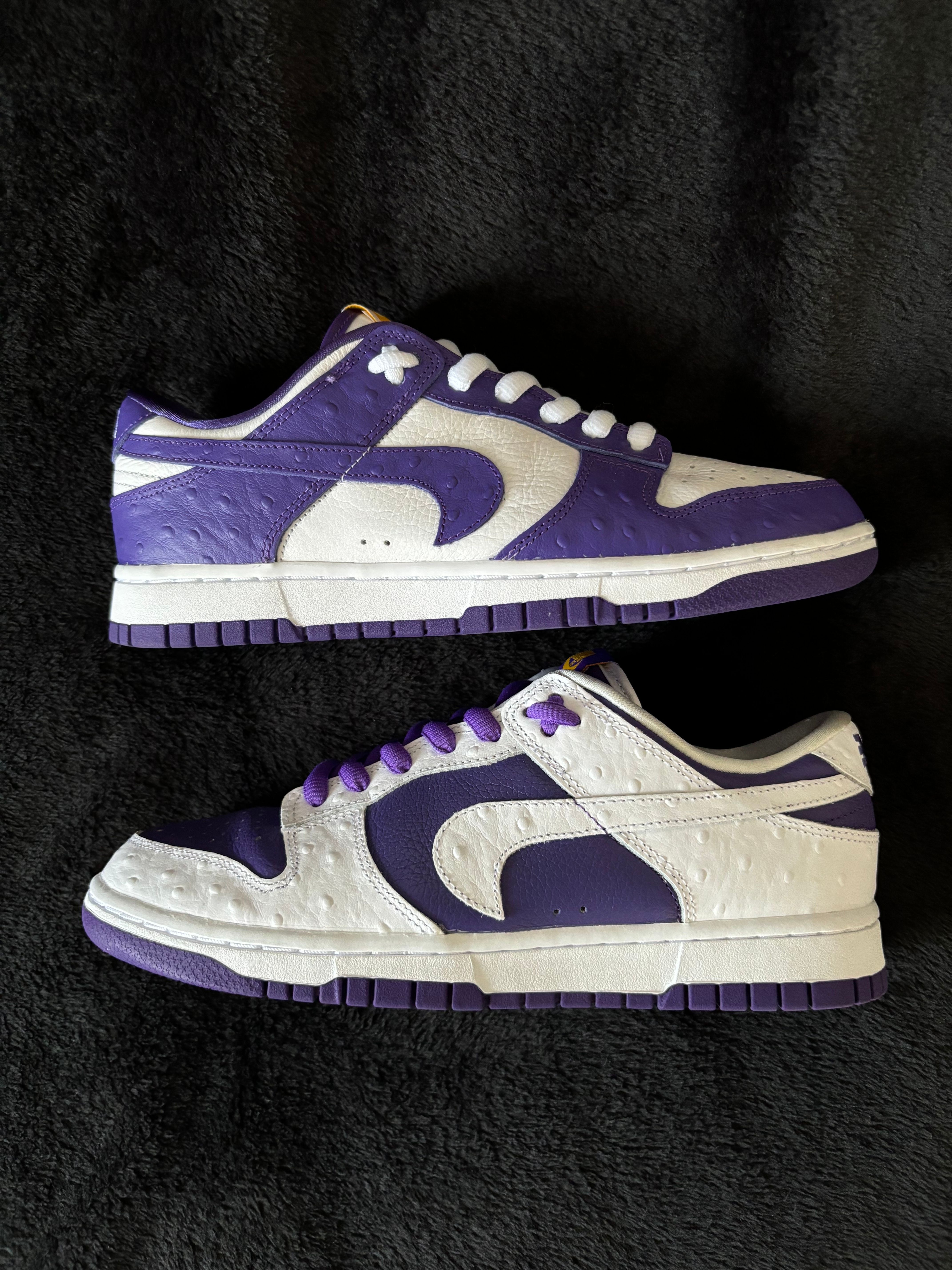 Nike Women's Dunk Low "Made You Look"