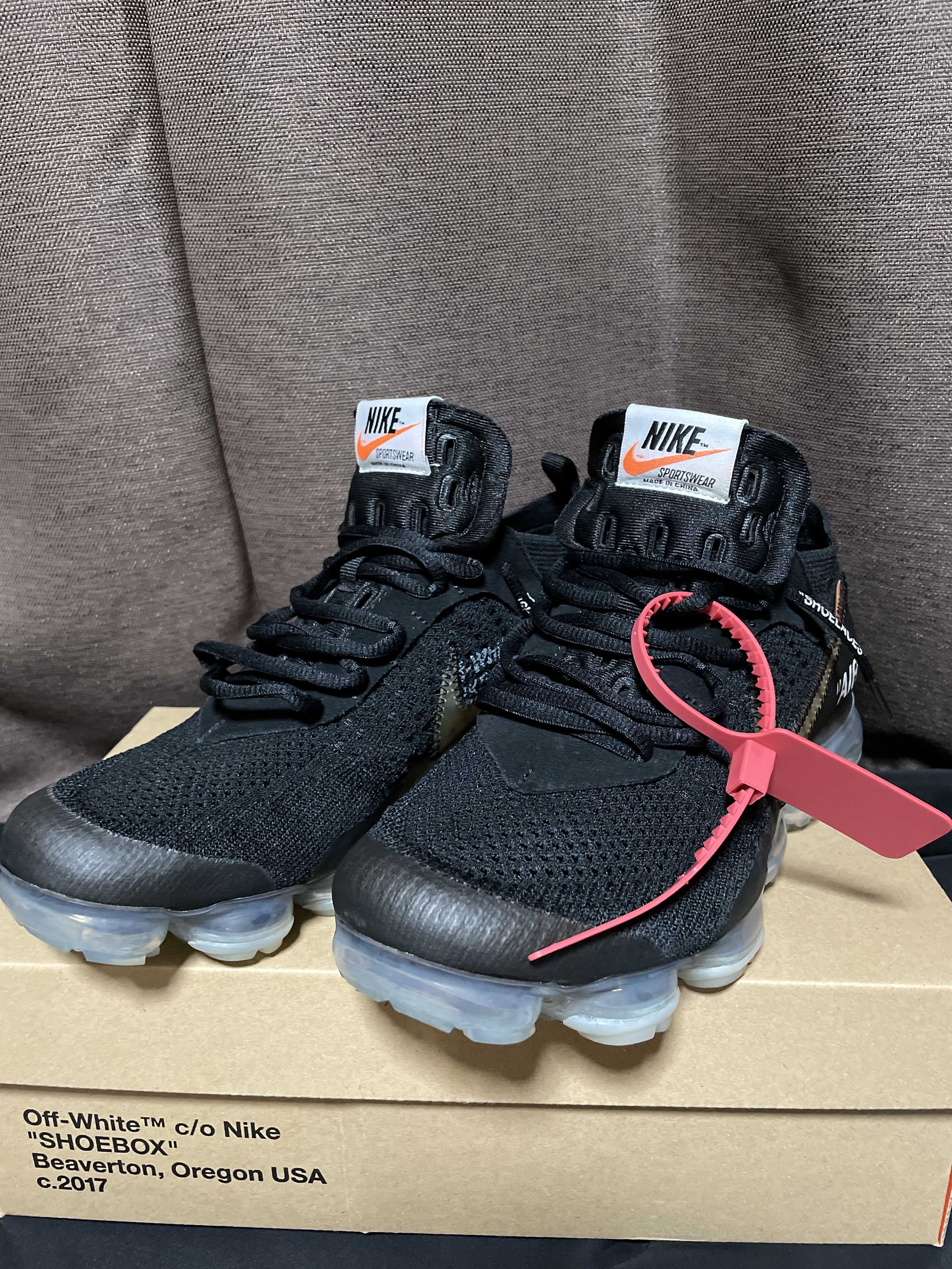 Off-White × Nike Air Vapormax "Black/Total Orange/Clear"