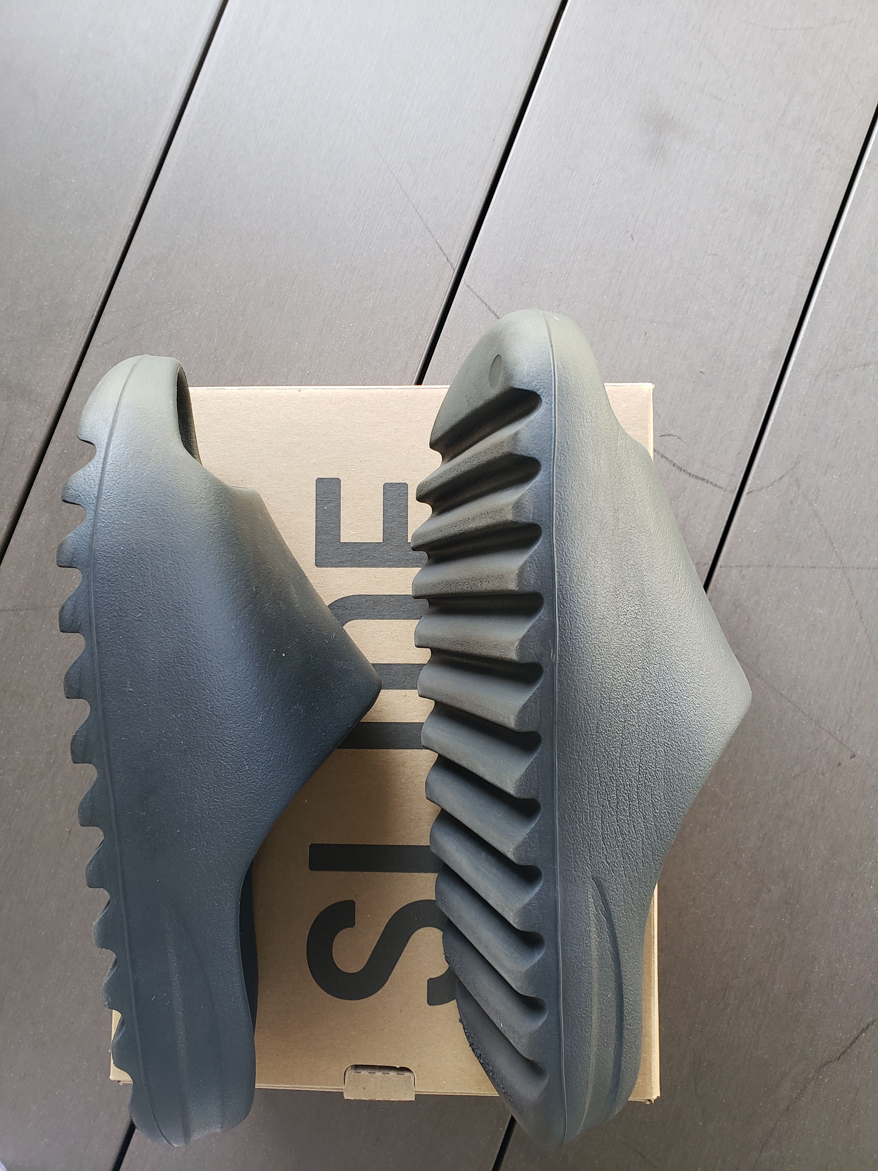 adidas YEEZY Slide "Onyx"