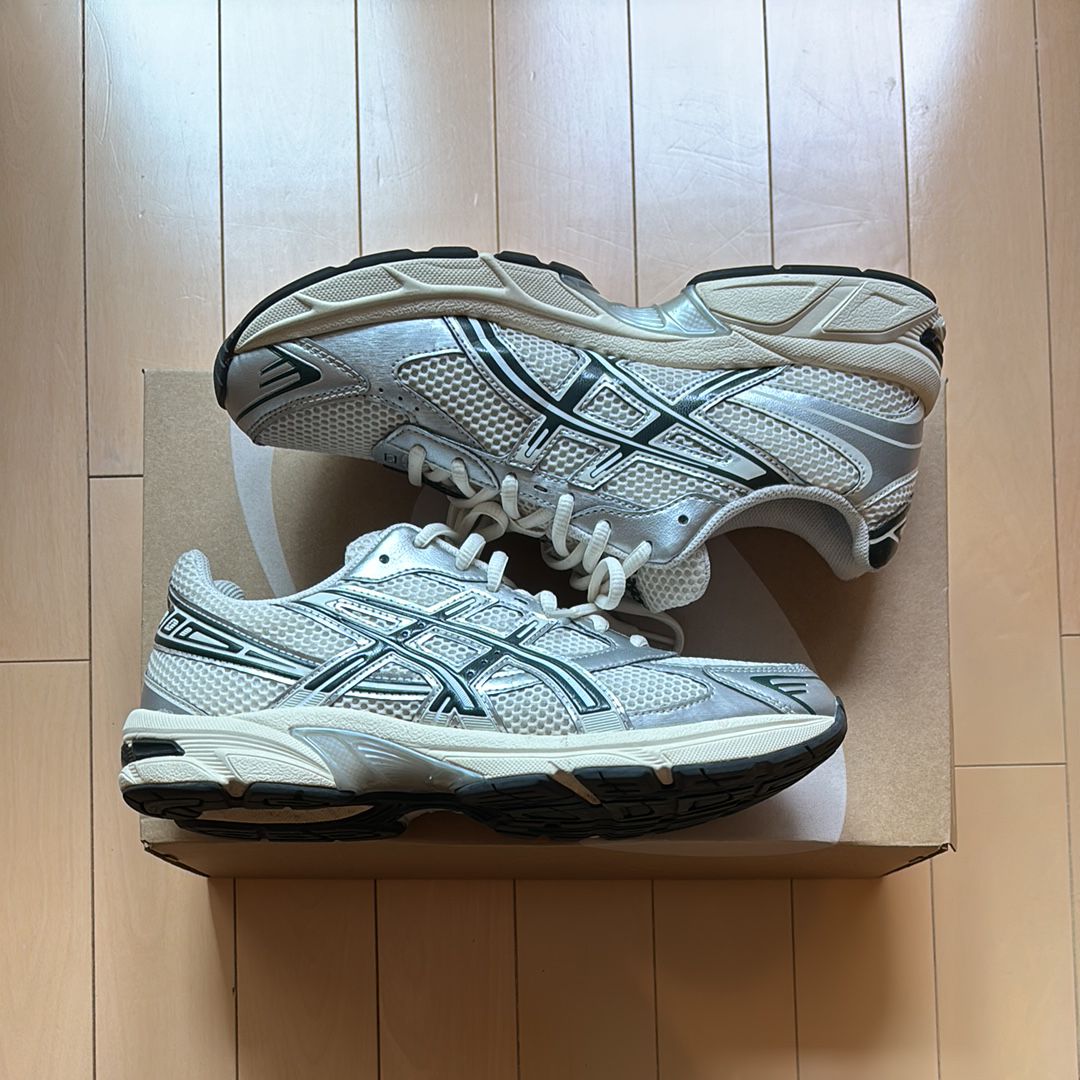 KITH × Asics Vintage Tech Gel-1130 "Cream/Scarab" (1203A565-100)