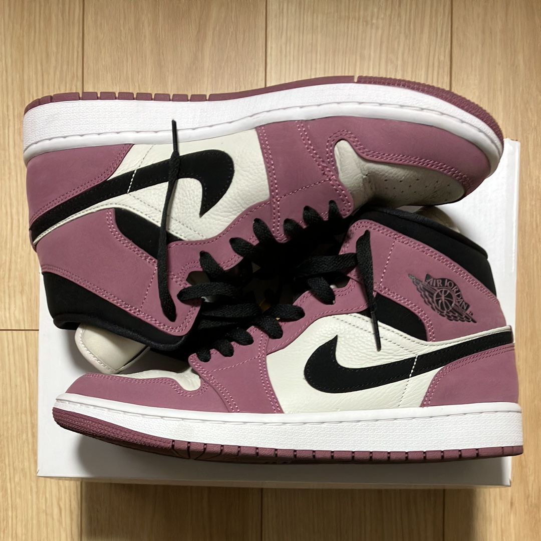 Nike Women's Air Jordan 1 Mid "Berry Pink"