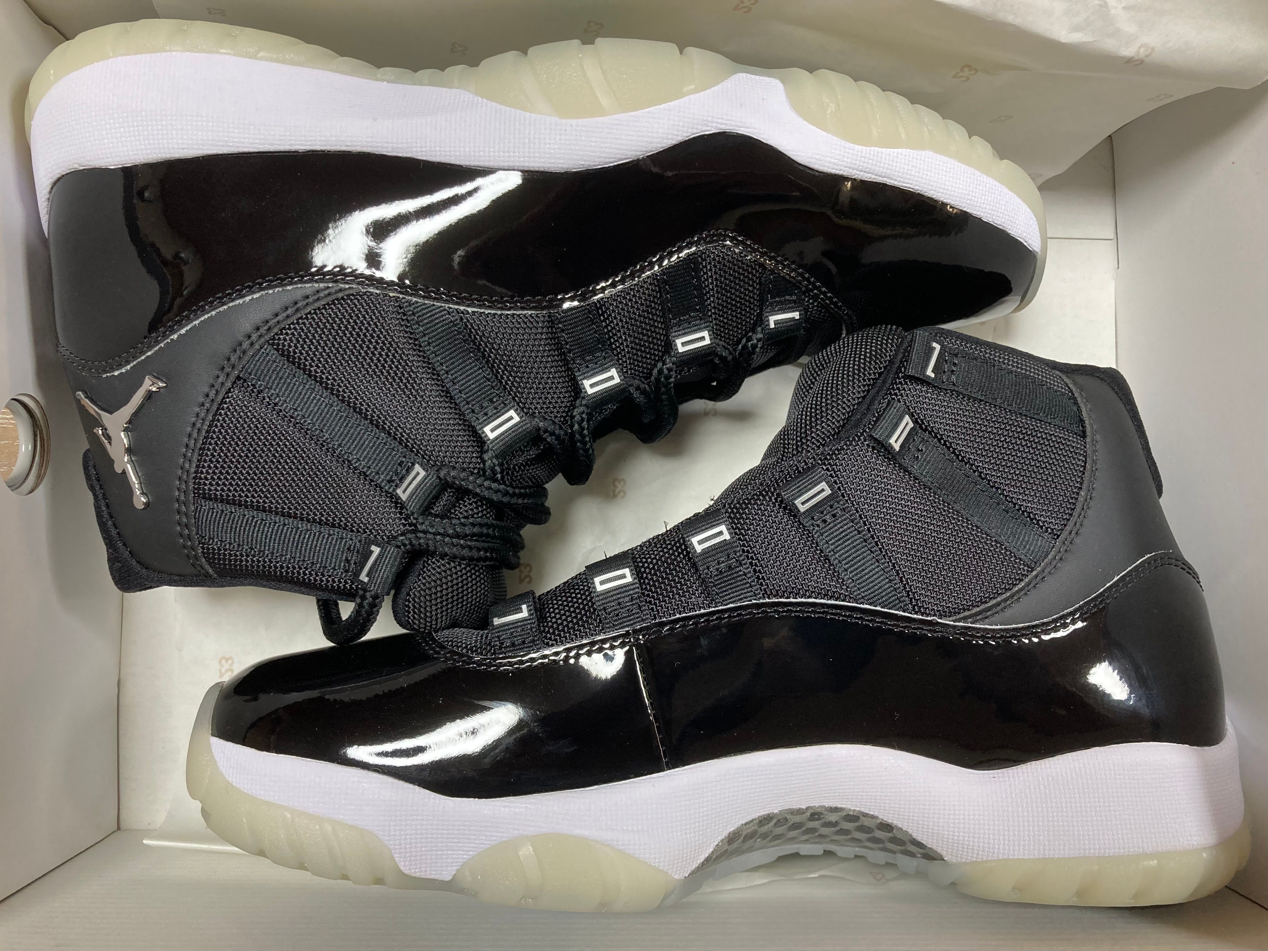 Nike Air Jordan 11 "Jubilee"