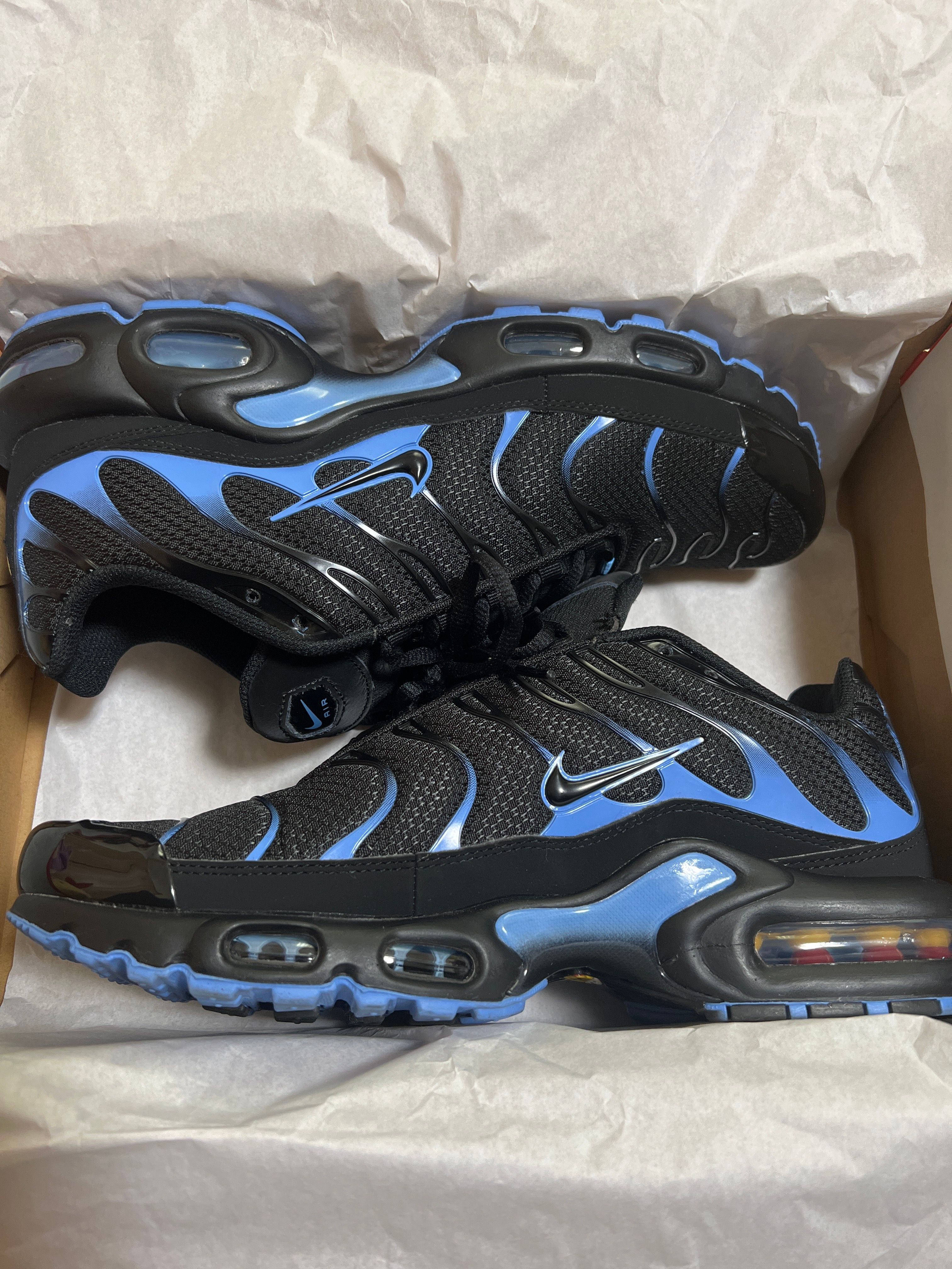 Nike Air Max Plus "Black/University Blue"