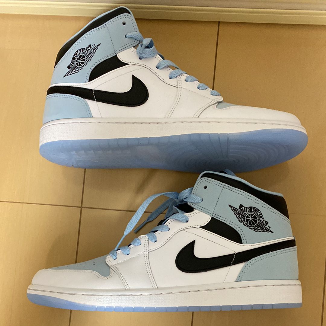 Nike Air Jordan 1 Mid "Ice Blue Nubuck"