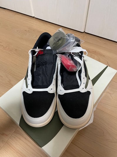 Travis Scott × Nike Women's Air Jordan 1 Low OG "Medium Olive"
