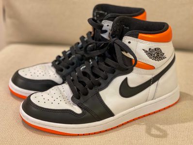 Nike Air Jordan 1 Retro High OG "Electro Orange"