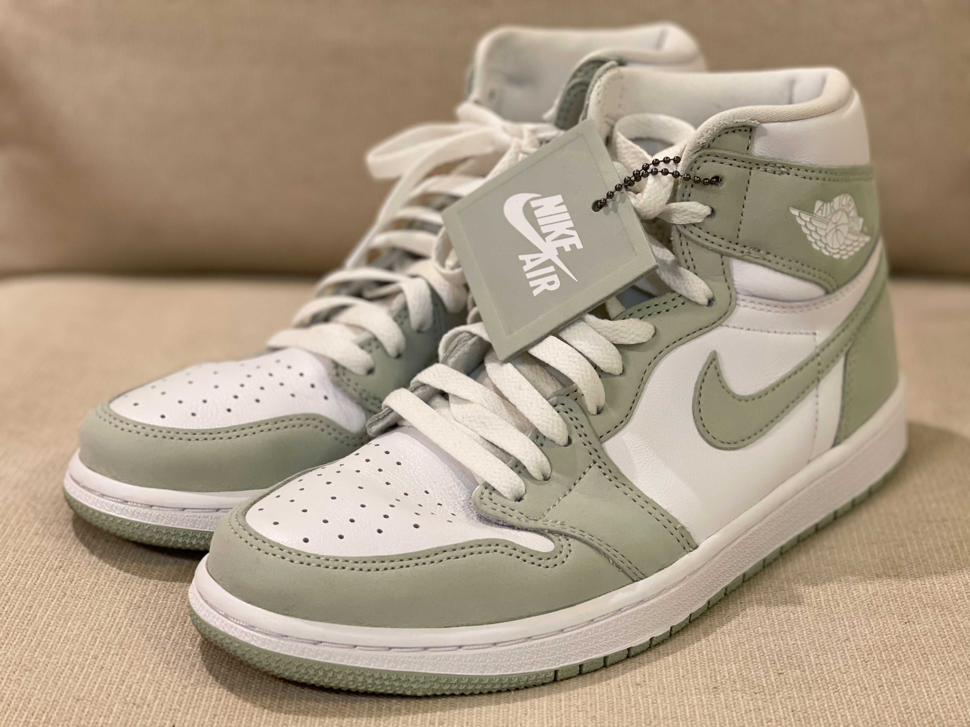 Nike Women's Air Jordan 1 High OG "Seafoam"