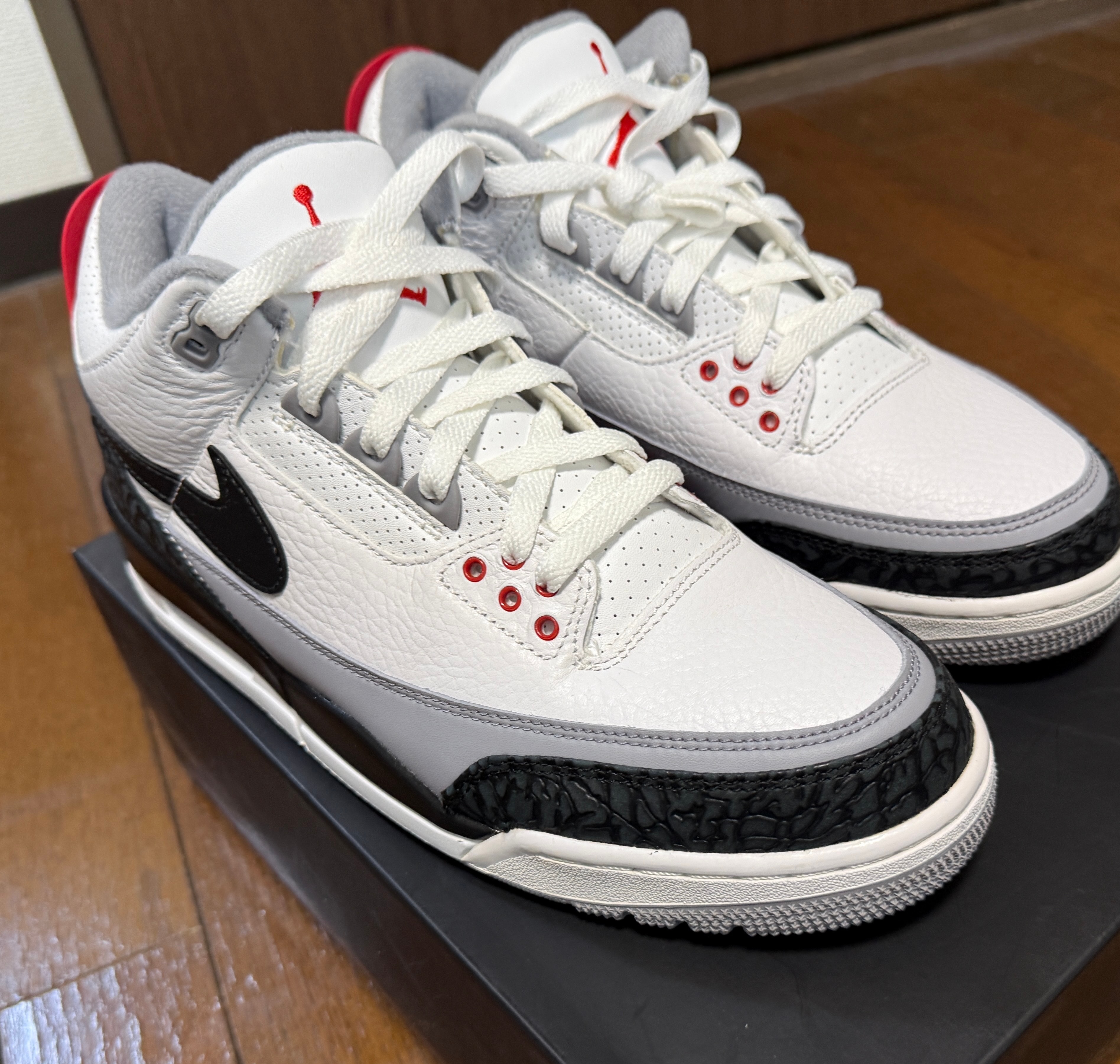Nike Air Jordan 3 Retro "Tinker Hatfield"