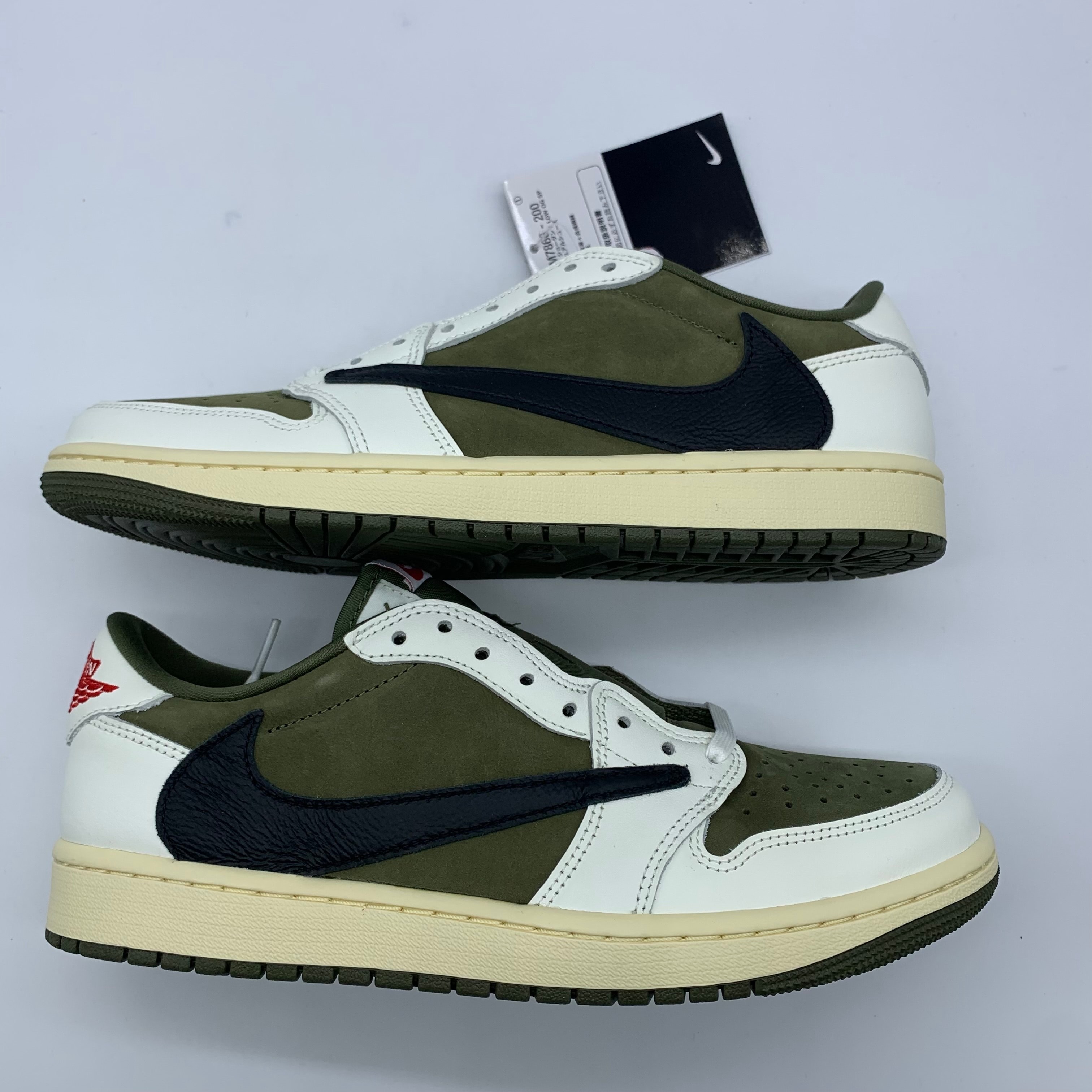 トラヴィススコット × ナイキ エアジョーダン1 ロー OG SP "リバースオリーブ"