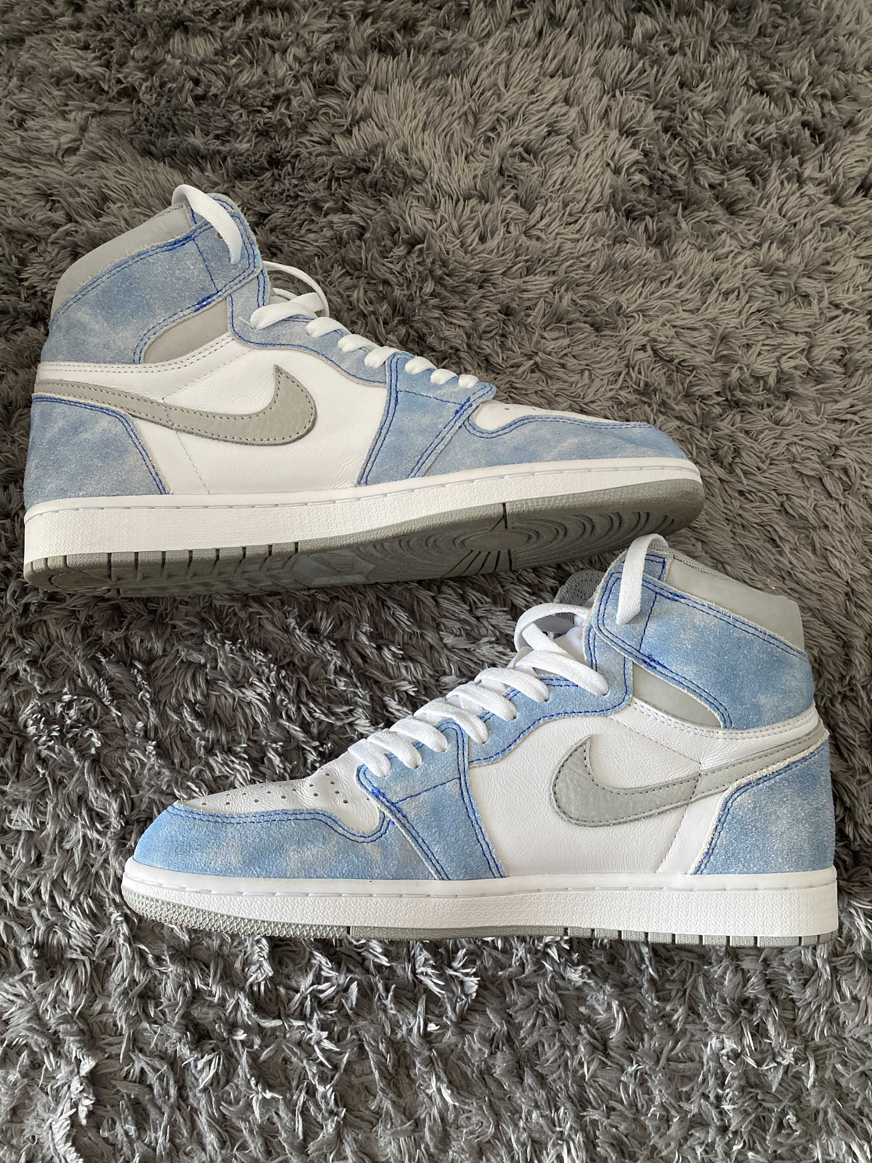 Nike Air Jordan 1 High OG "Hyper Royal"