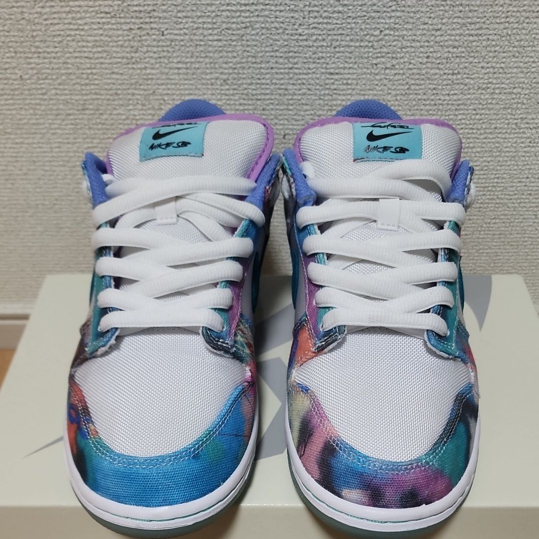 Futura × Nike SB Dunk Low "White and Geode Teal"