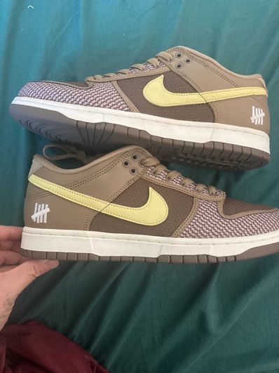 UNDEFEATED × Nike Dunk Low SP "Canteen/Lemon Frost/Palomino"